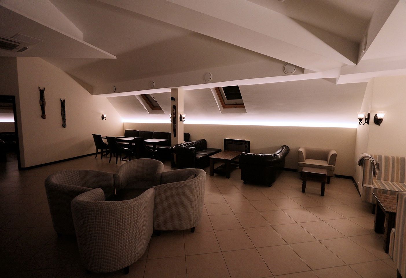 null «Lions Lair Club» – фото №2