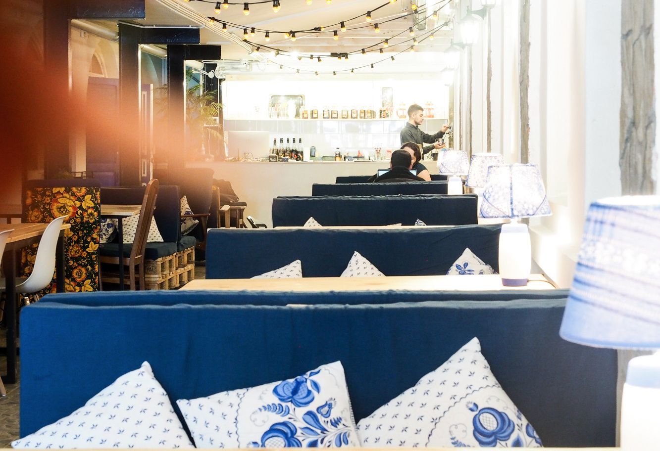 Ресторан, банкетный зал «Индийский зал с растениями в замке» – фото №5