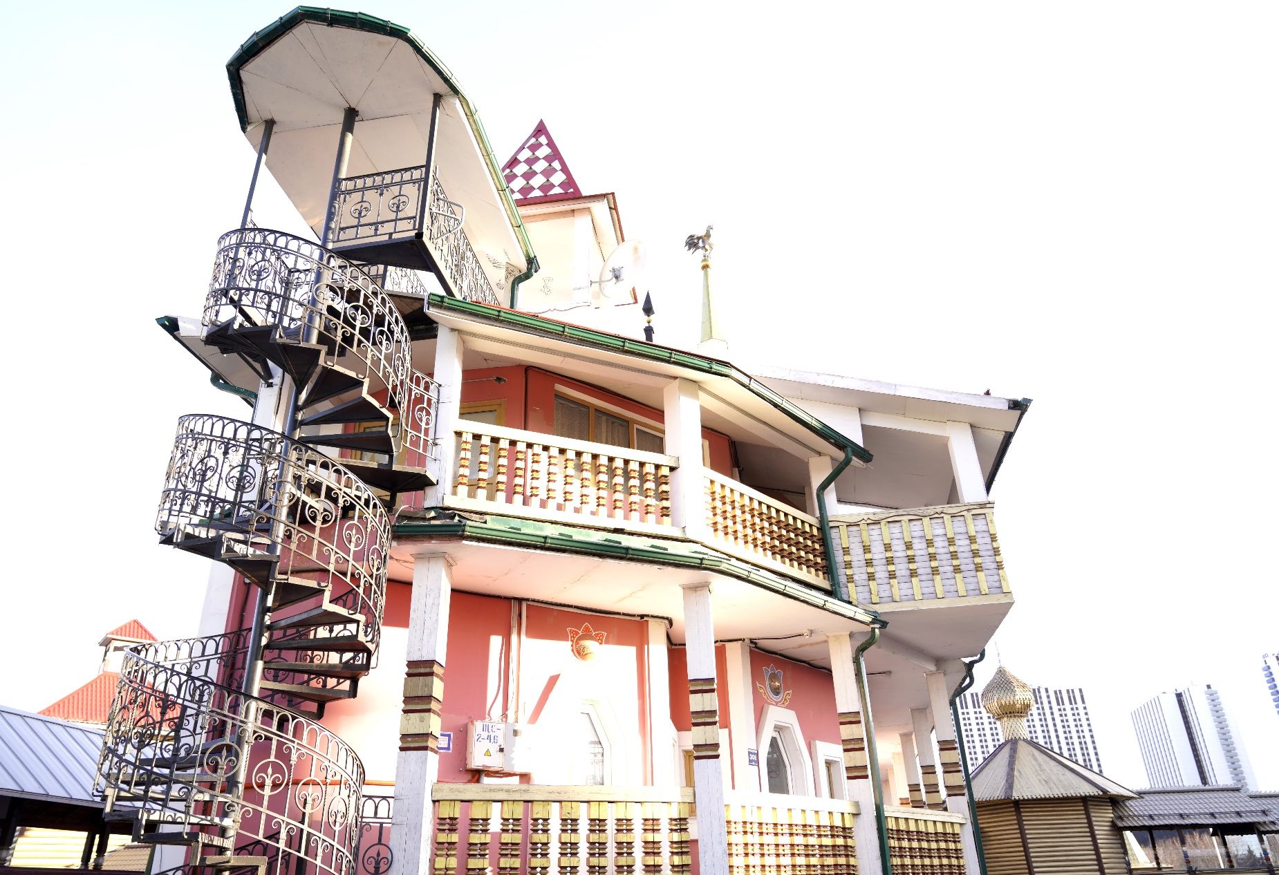 Столик в ресторане «Измайловский Кремль Веранда для двоих в самой высокой точки» – фото №5