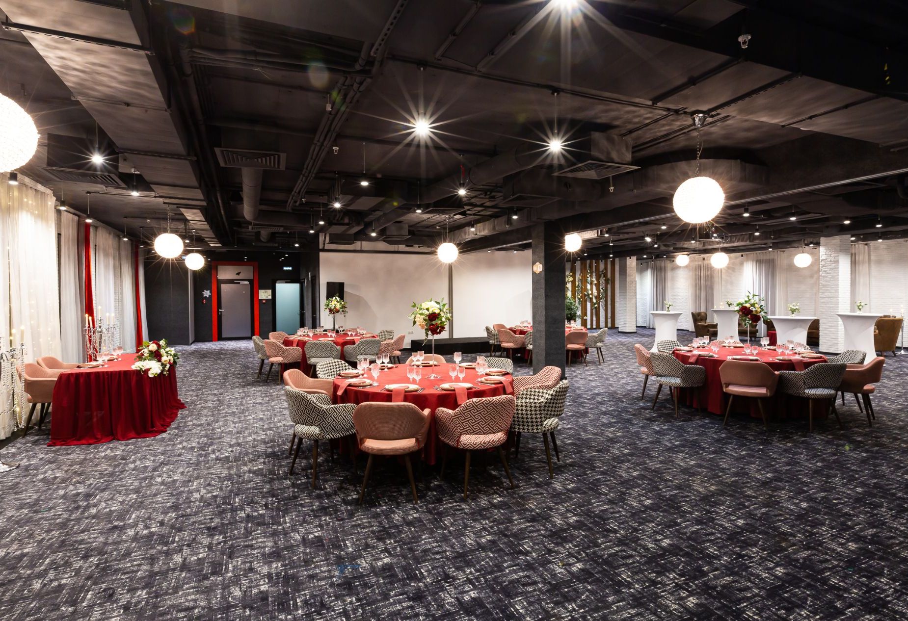 Ресторан, банкетный зал «АндерСон Resort Loft» – фото №3