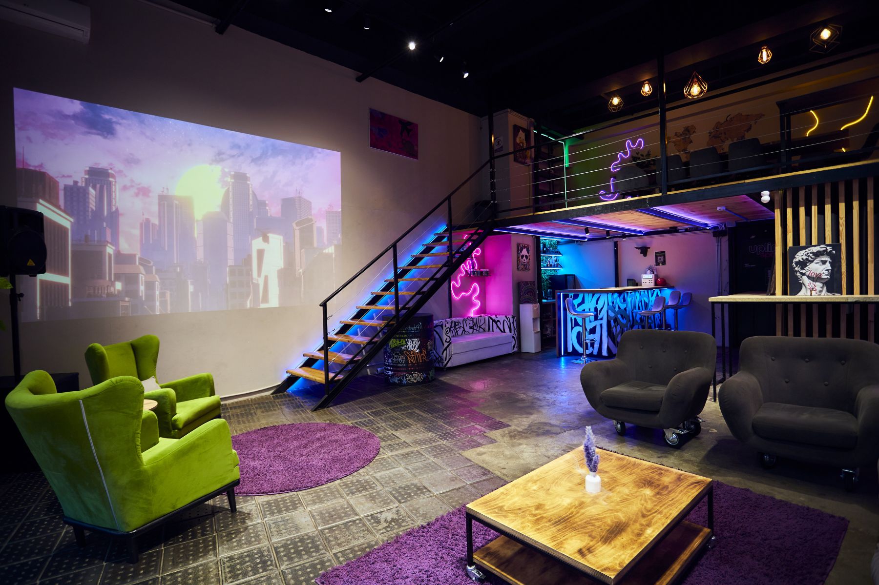 Лофт «Neon Space Loft» – фото №2