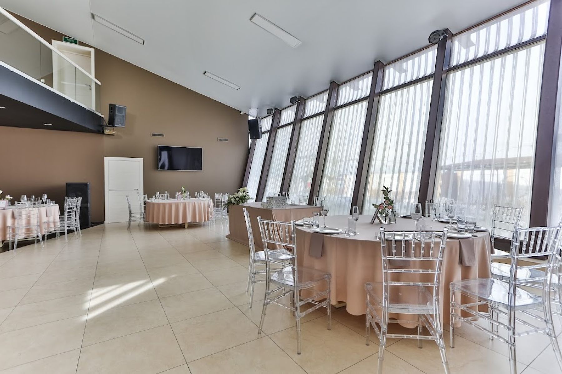Ресторан, банкетный зал «Аренда зала в коттедже «Event House»» – фото №3