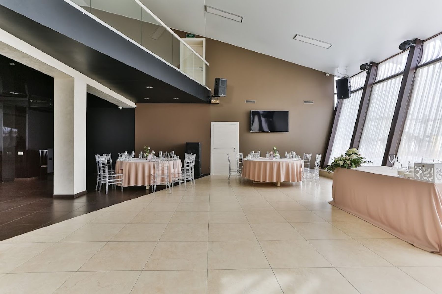 Ресторан, банкетный зал «Аренда зала в коттедже «Event House»» – фото №5
