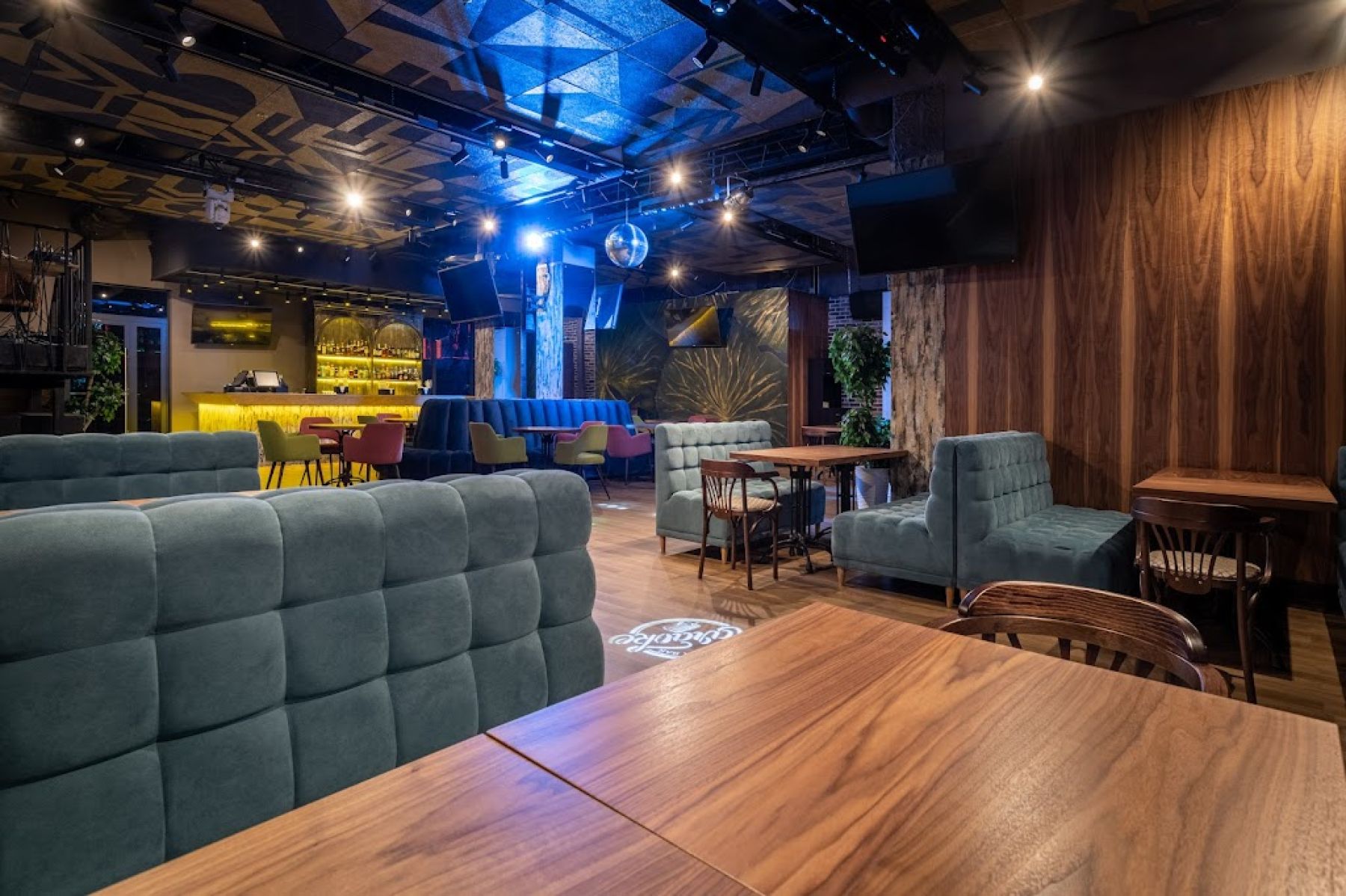 Ресторан, банкетный зал «Аренда зала в барном пространстве «Bla Bla Bar»» – фото №5