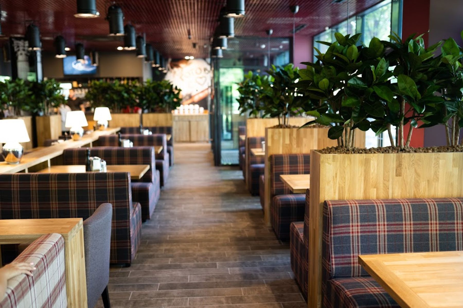 Ресторан, банкетный зал «Аренда зала в ресторане «Перчини Grill & Wine»» – фото №2