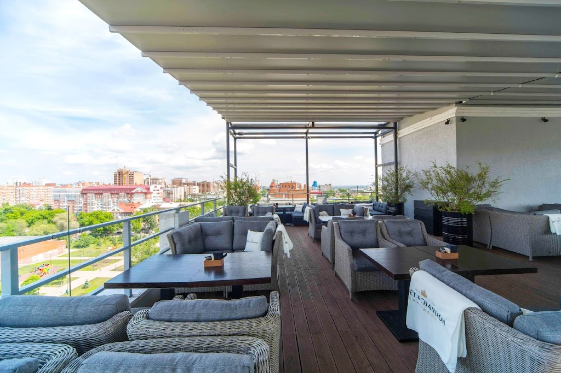 Ресторан, банкетный зал «Аренда зала в ресторане «Sky Bar»» – фото №5
