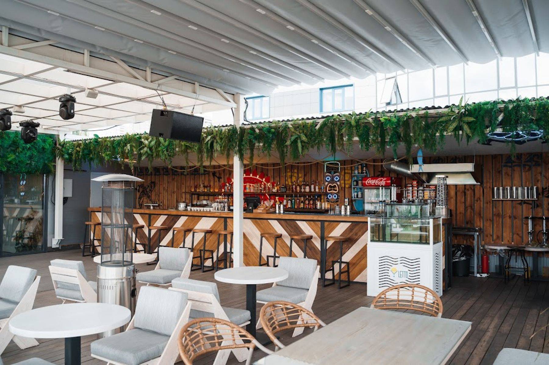 Ресторан, банкетный зал «Аренда зала в музыкальном ресторане «Route Grill & bar»» – фото №2
