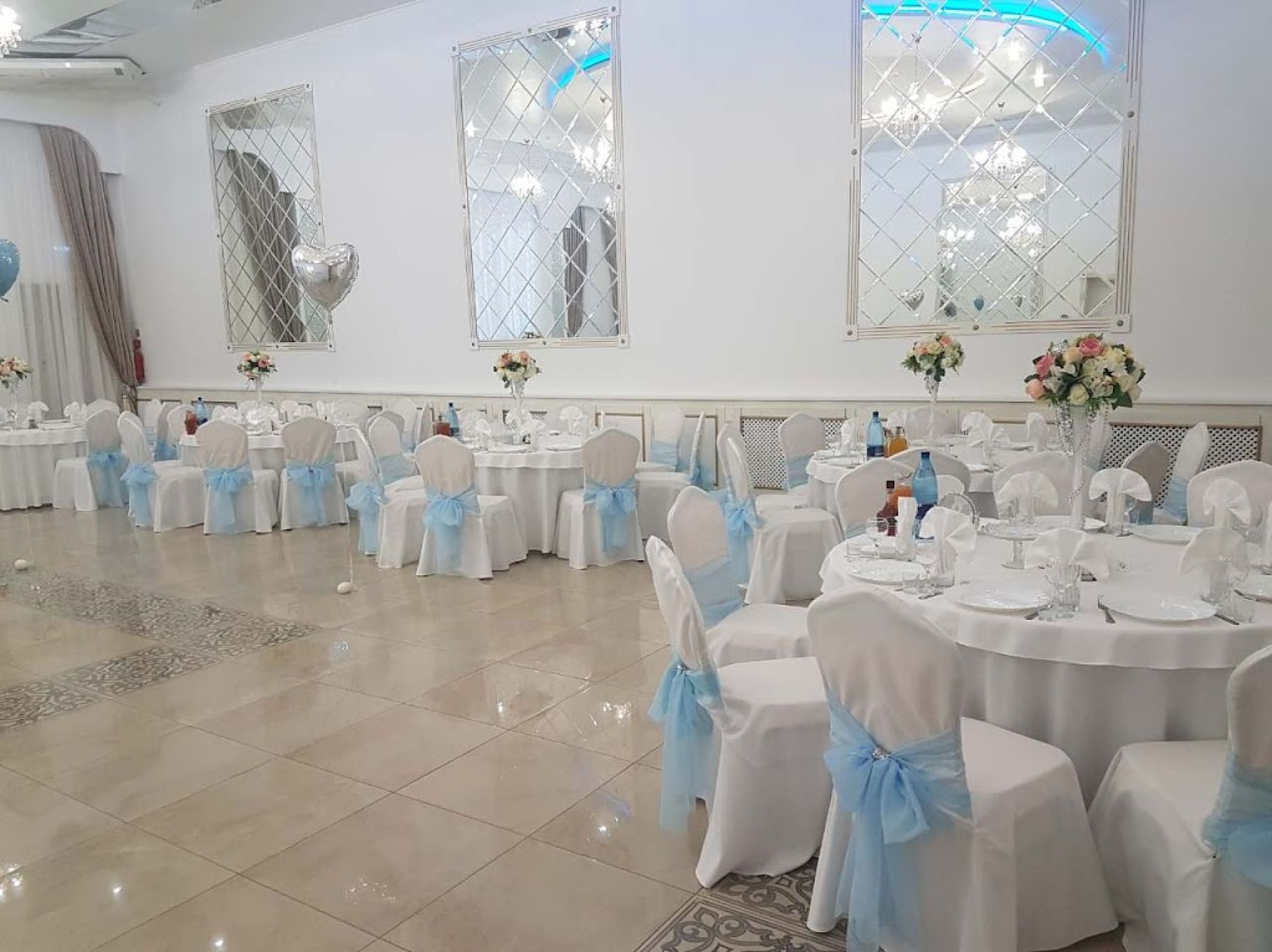 Ресторан, банкетный зал «Аренда банкетного зала Версаль в Челябинске» – фото №3