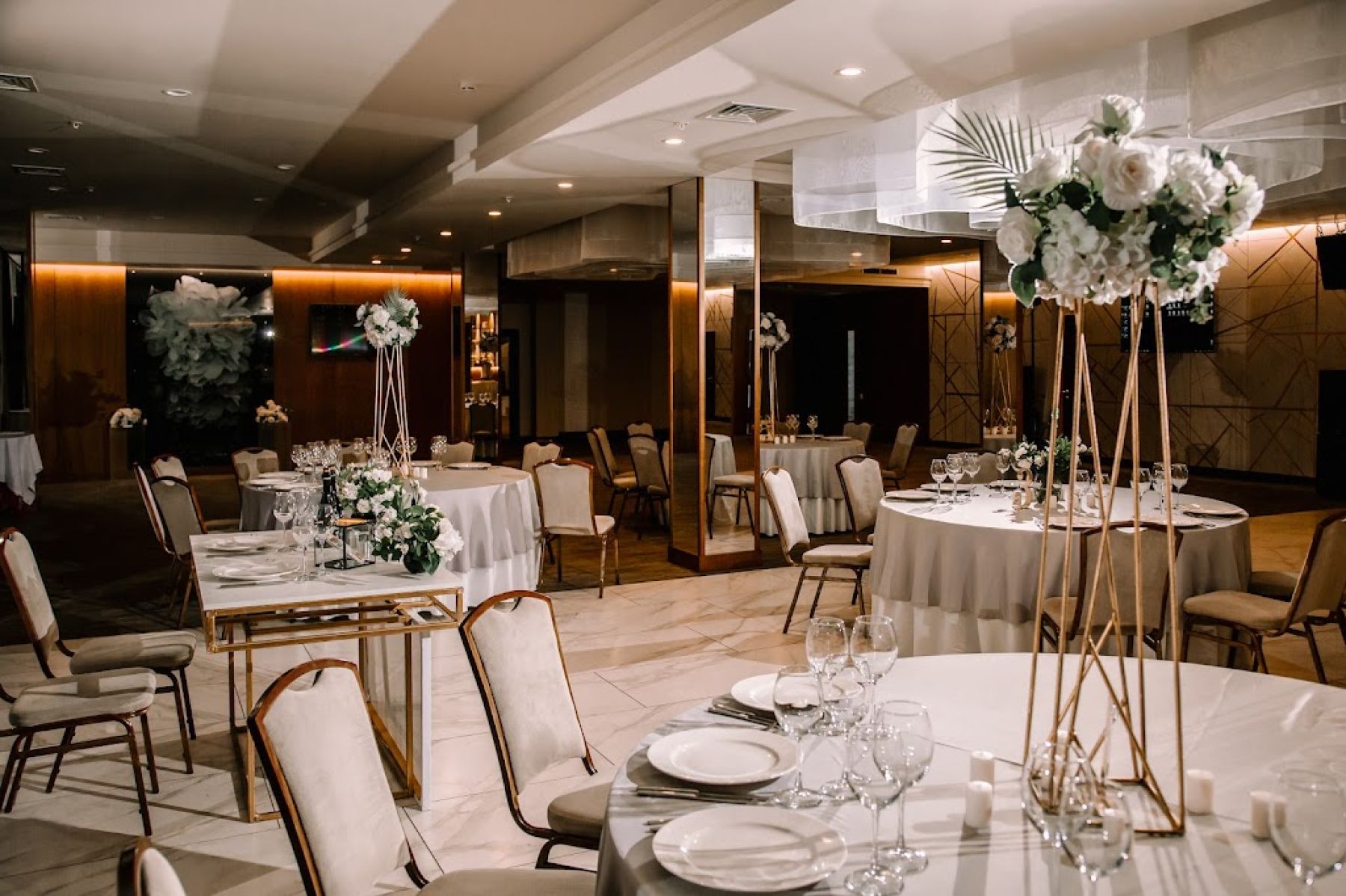 Ресторан, банкетный зал «Аренда банкетного зала ParkCity в Челябинске» – фото №2