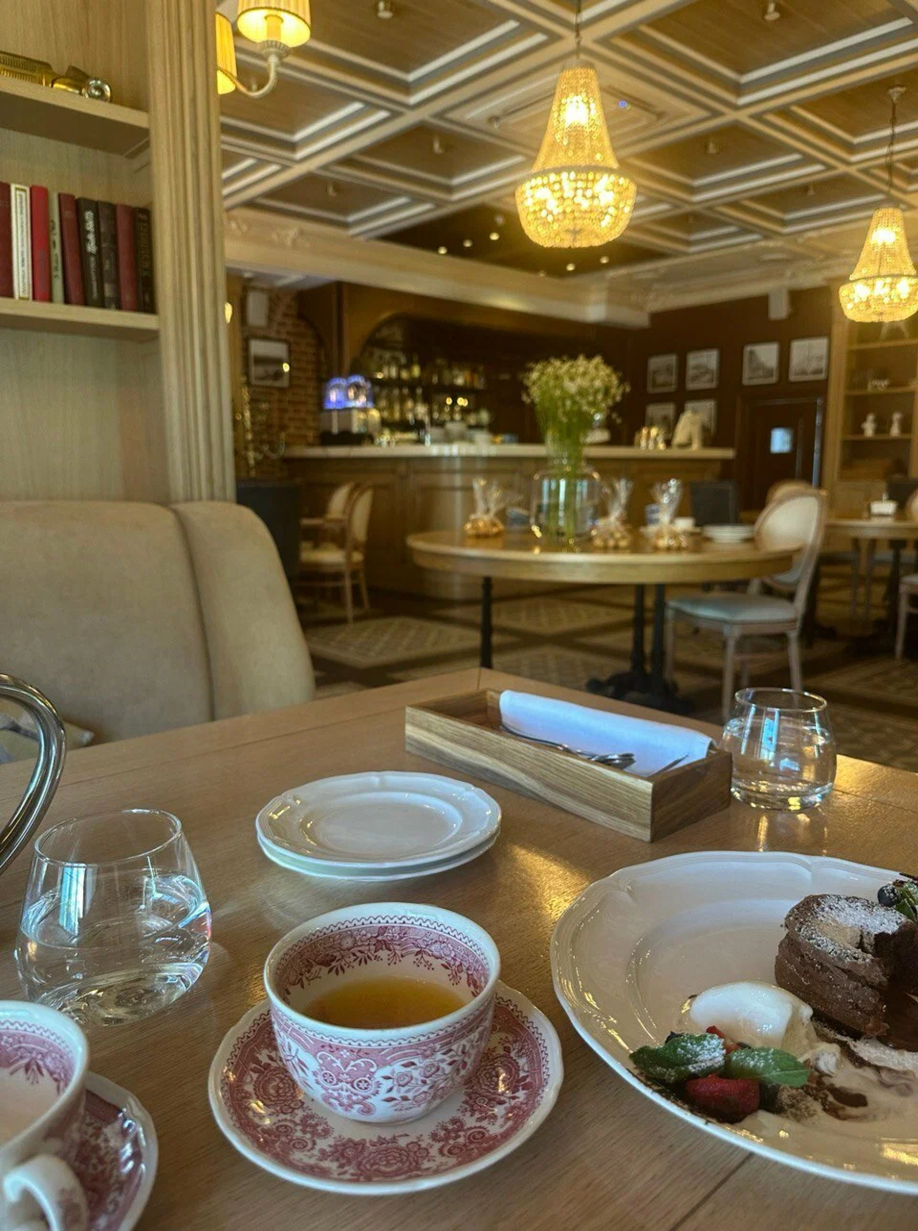 Ресторан, банкетный зал «Аренда зала в ресторане «Липовый цвет», Уфа» – фото №5