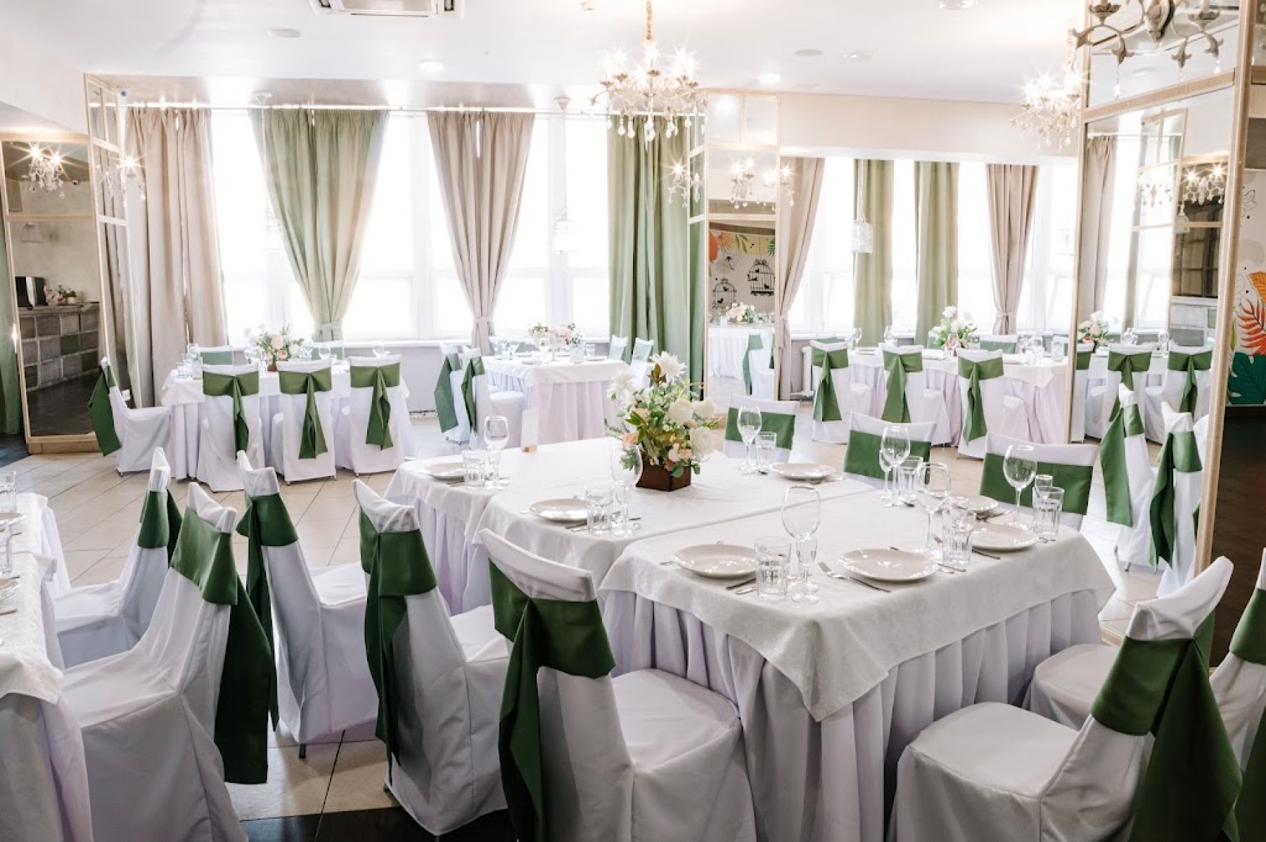 Ресторан, банкетный зал «Аренда зала в ресторане «Своя Публика»,Уфа» – фото №2