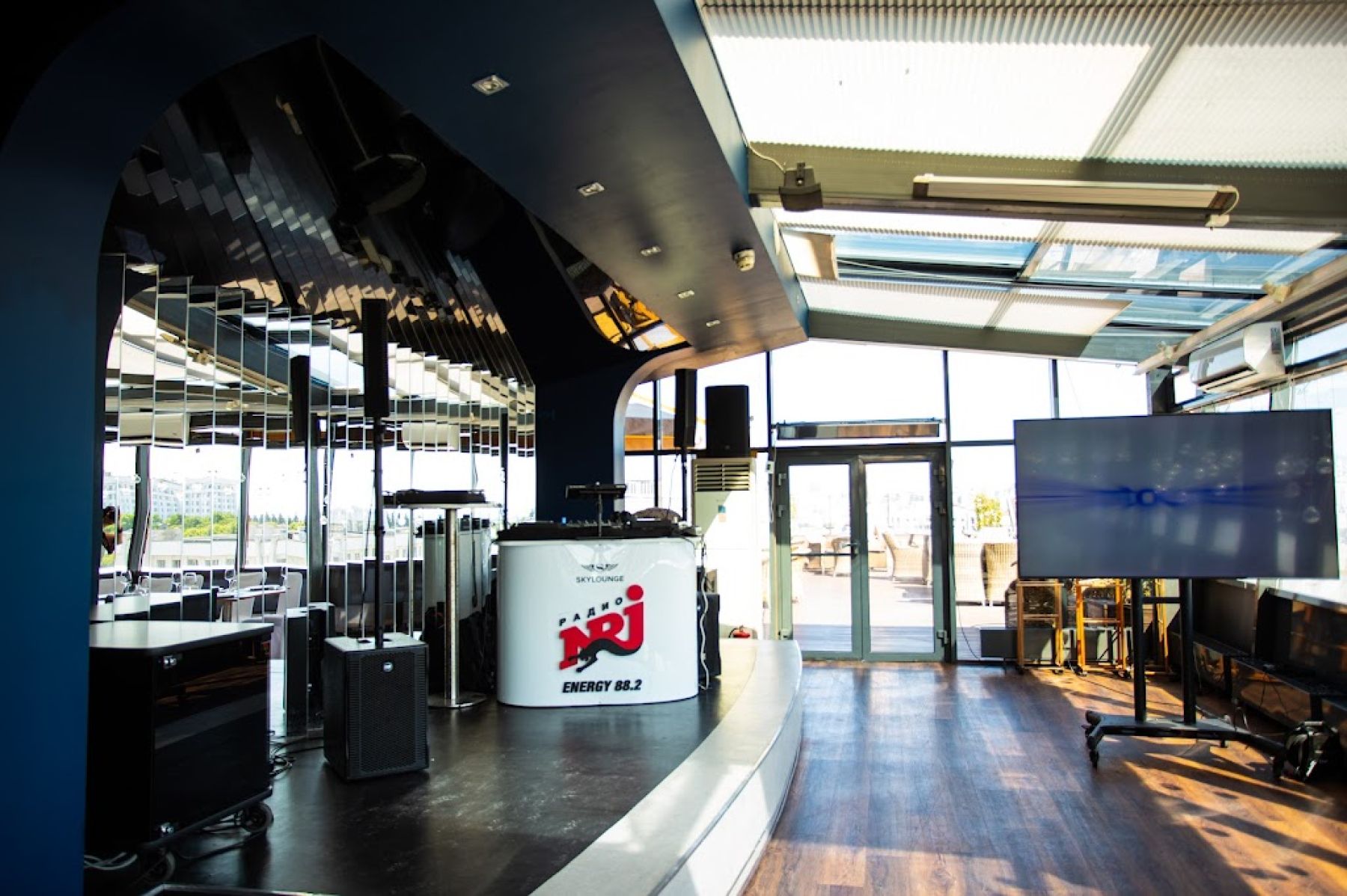 Ресторан, банкетный зал «Аренда зала в панорамном баре «Sky Lounge», Уфа» – фото №3