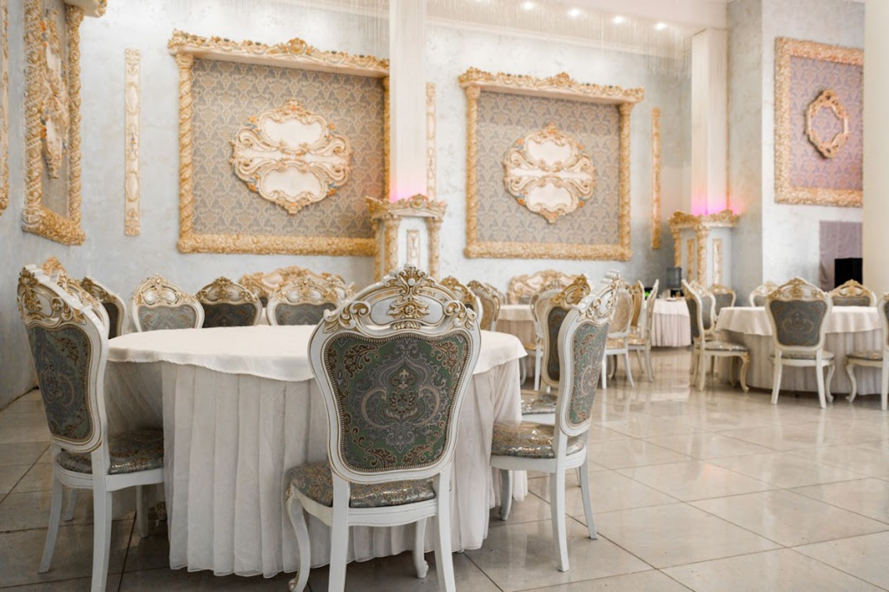 Ресторан, банкетный зал «Аренда банкетного зала в ресторане «Империя Холл», Уфа» – фото №4