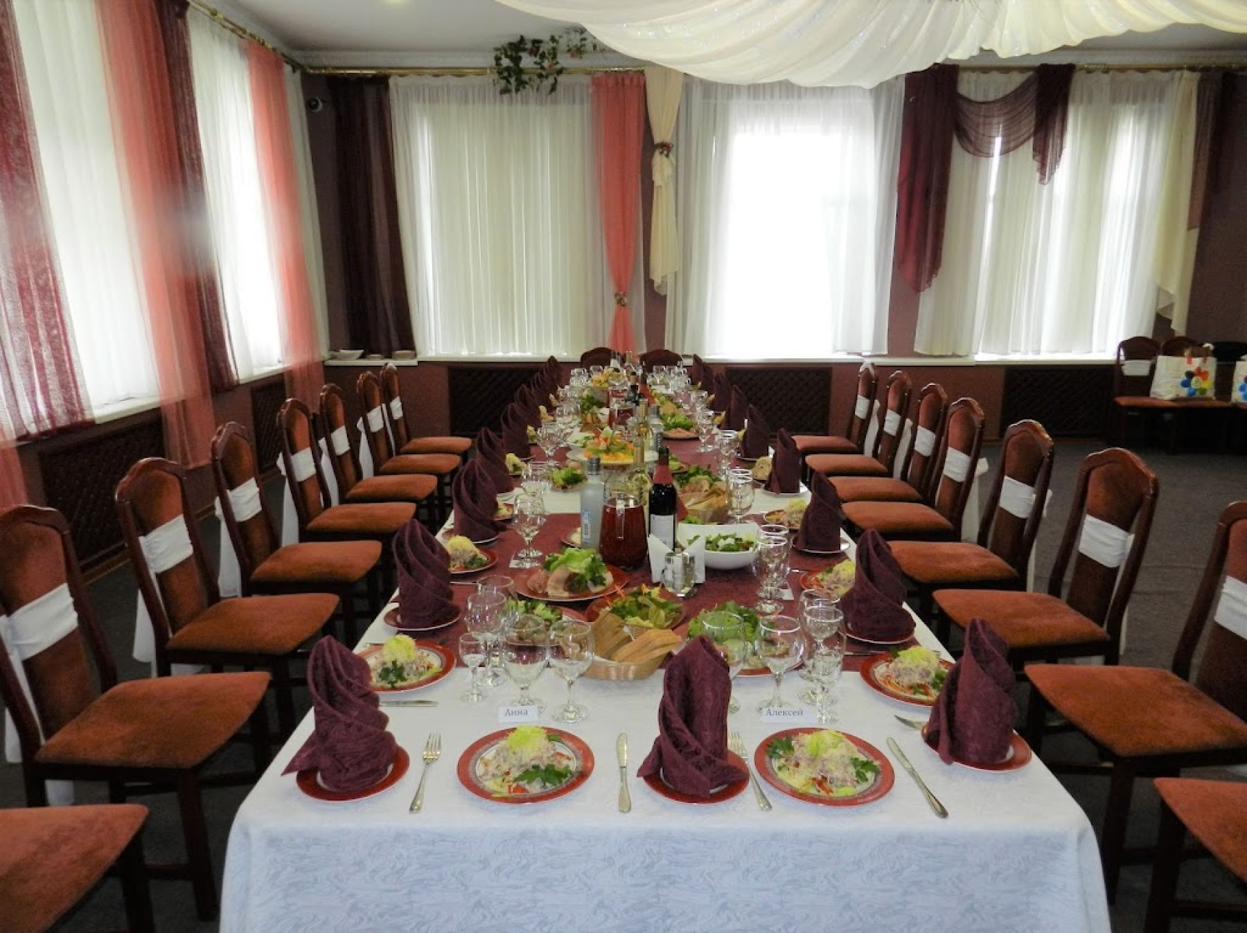 Ресторан, банкетный зал «Аренда зала в ресторане отеля «Визит» в Перми» – фото №3