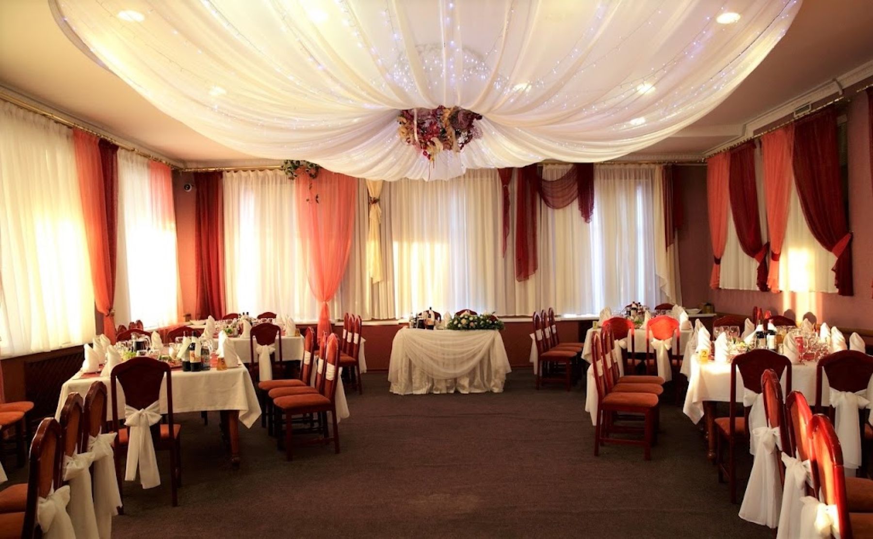 Ресторан, банкетный зал «Аренда зала в ресторане отеля «Визит» в Перми» – фото №4