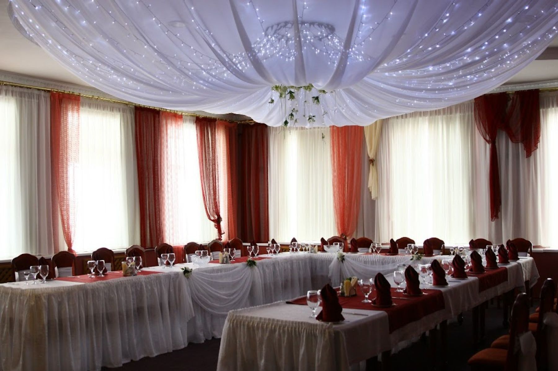 Ресторан, банкетный зал «Аренда зала в ресторане отеля «Визит» в Перми» – фото №5