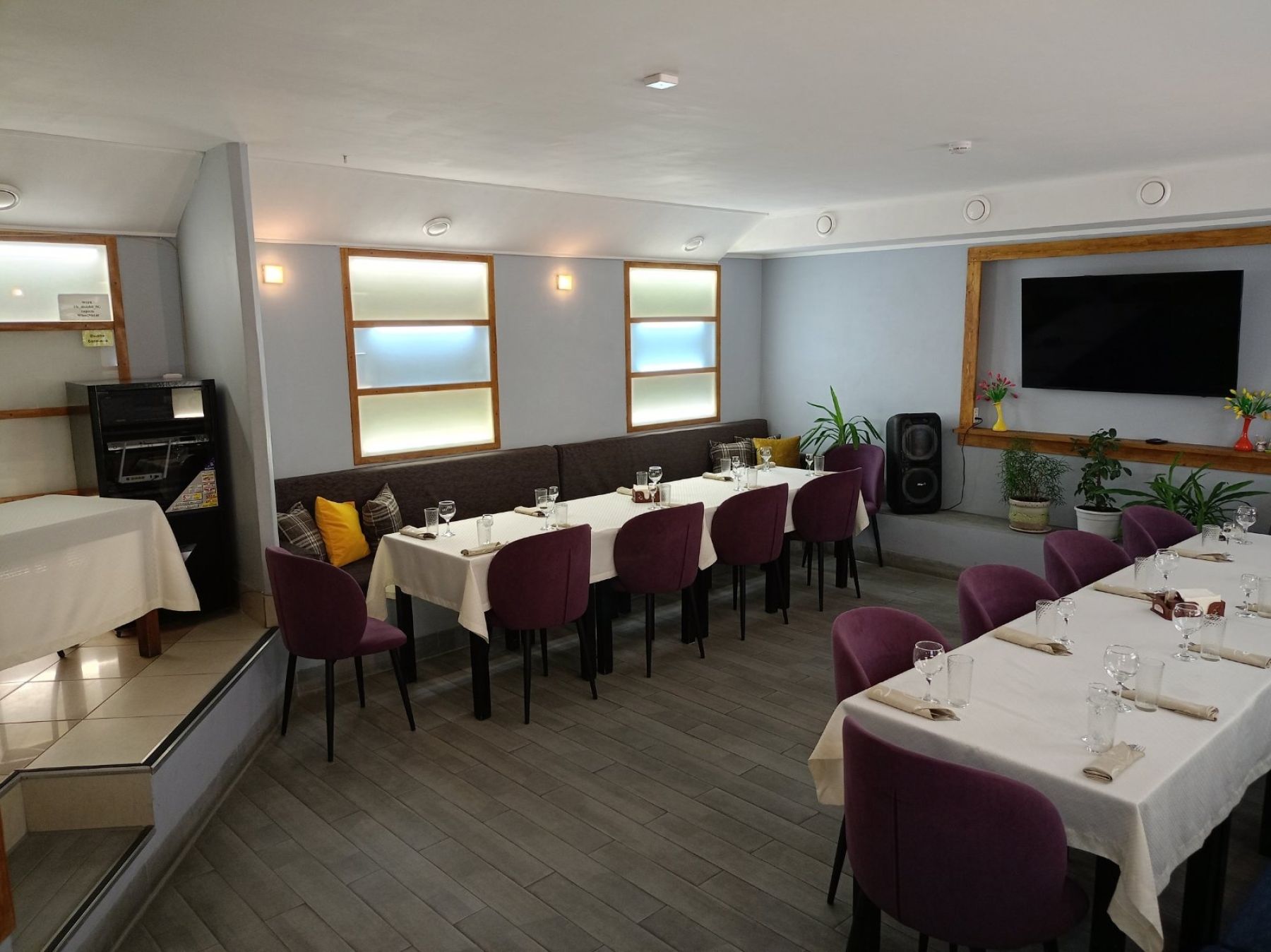 Ресторан, банкетный зал «Аренда зала в кафе «Улыбка», Пермь» – фото №3