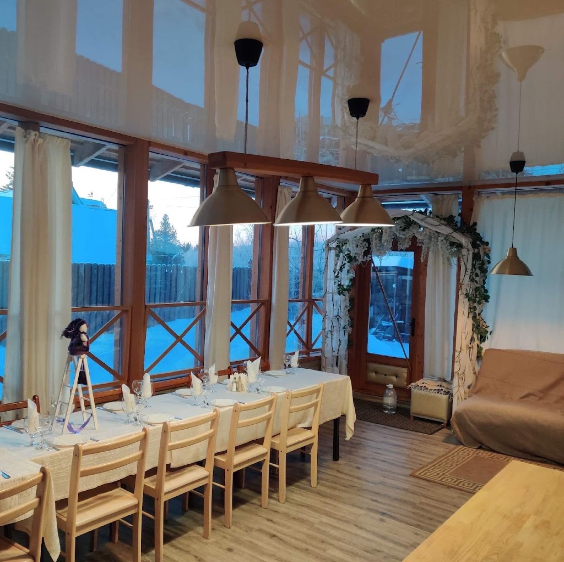 Ресторан, банкетный зал «Аренда банкетного зала на базе отдыха «Соболь», Пермь» – фото №2