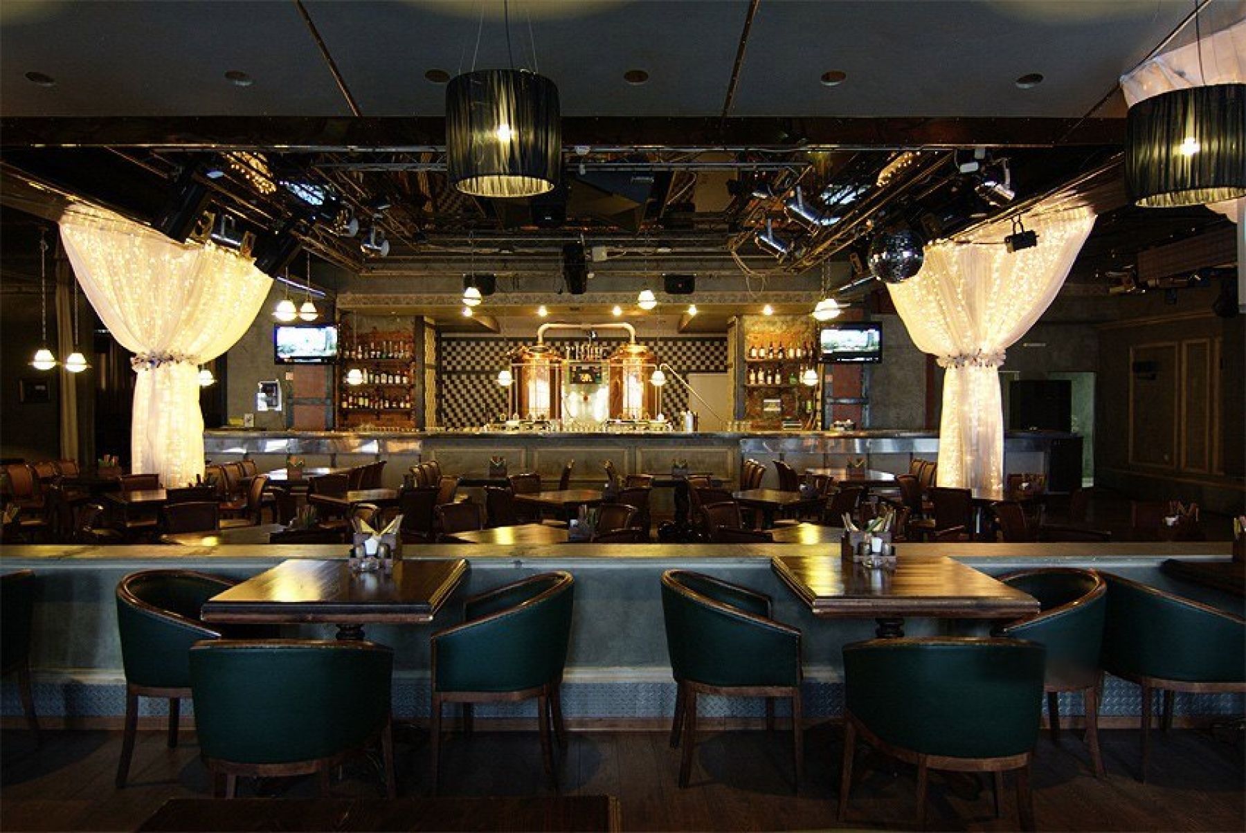 Ресторан, банкетный зал «Аренда банкетного зала в ресторане «Кама», Пермь» – фото №5