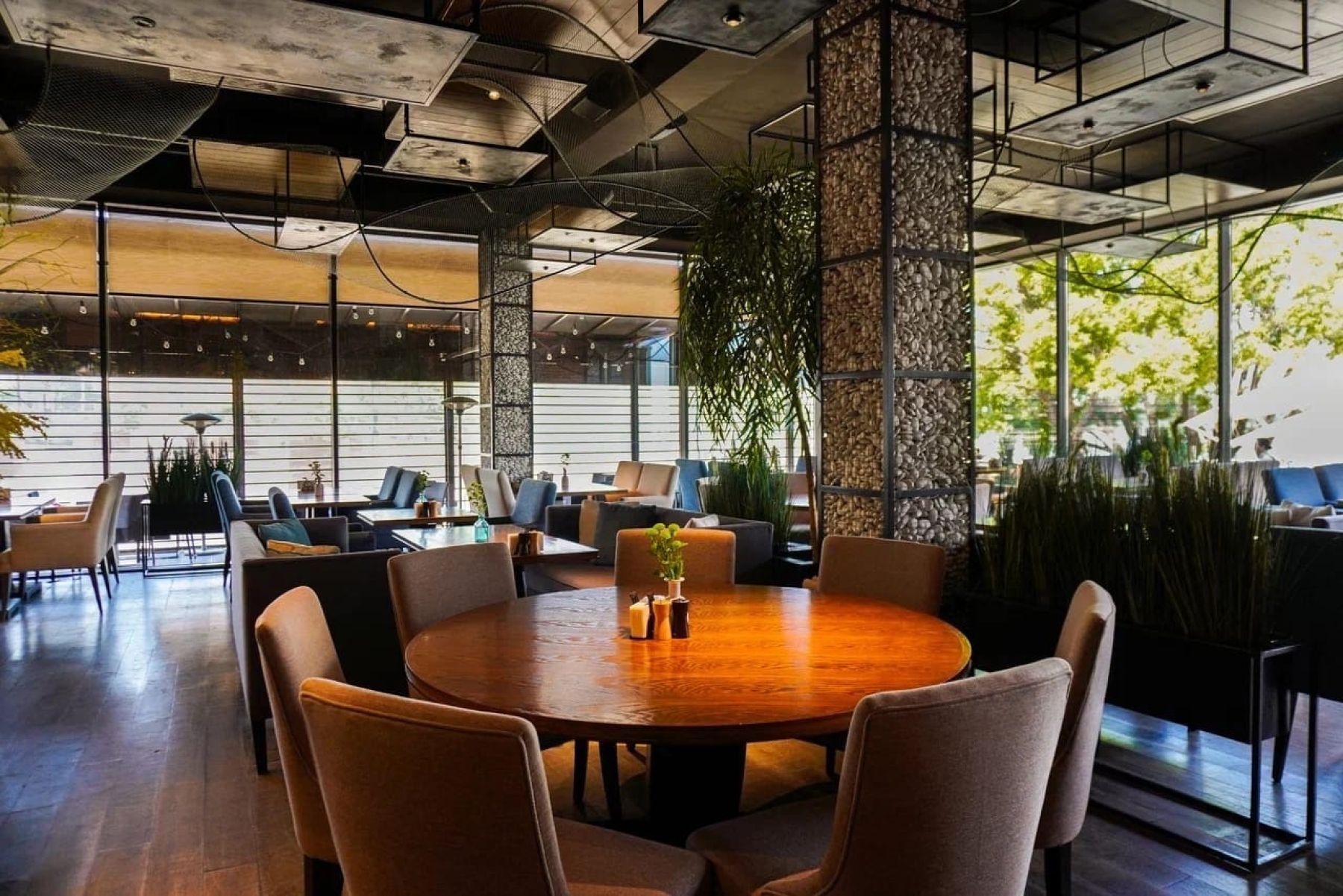 Ресторан, банкетный зал «Аренда зала в кафе «Чайка Zaza» в Перми» – фото №2