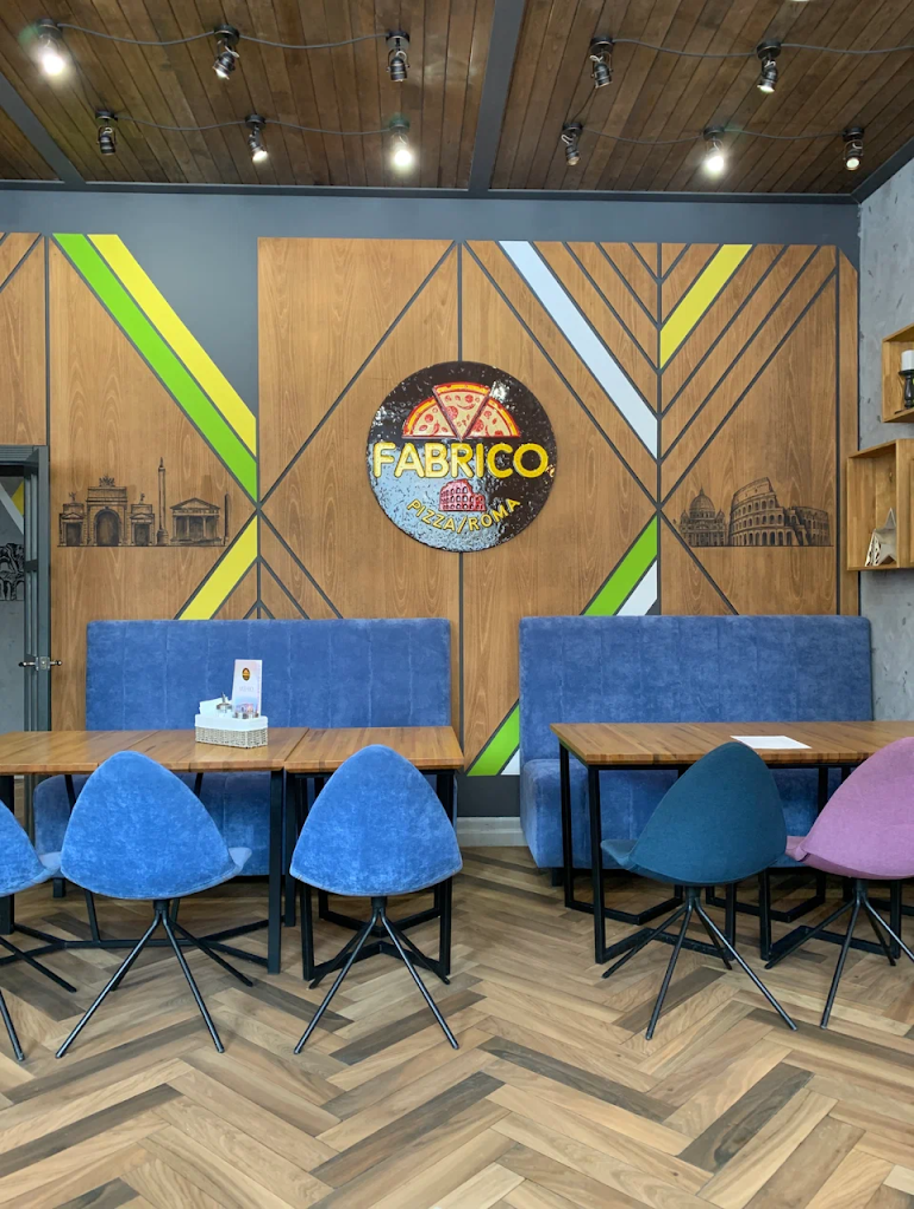 Ресторан, банкетный зал «Аренда зала в кафе «Fabrico» в Перми» – фото №3