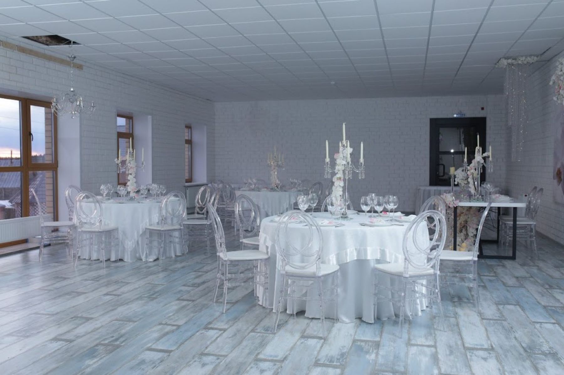 Ресторан, банкетный зал «Аренда зала в кафе в гостевом доме «ЯR», Пермь» – фото №4