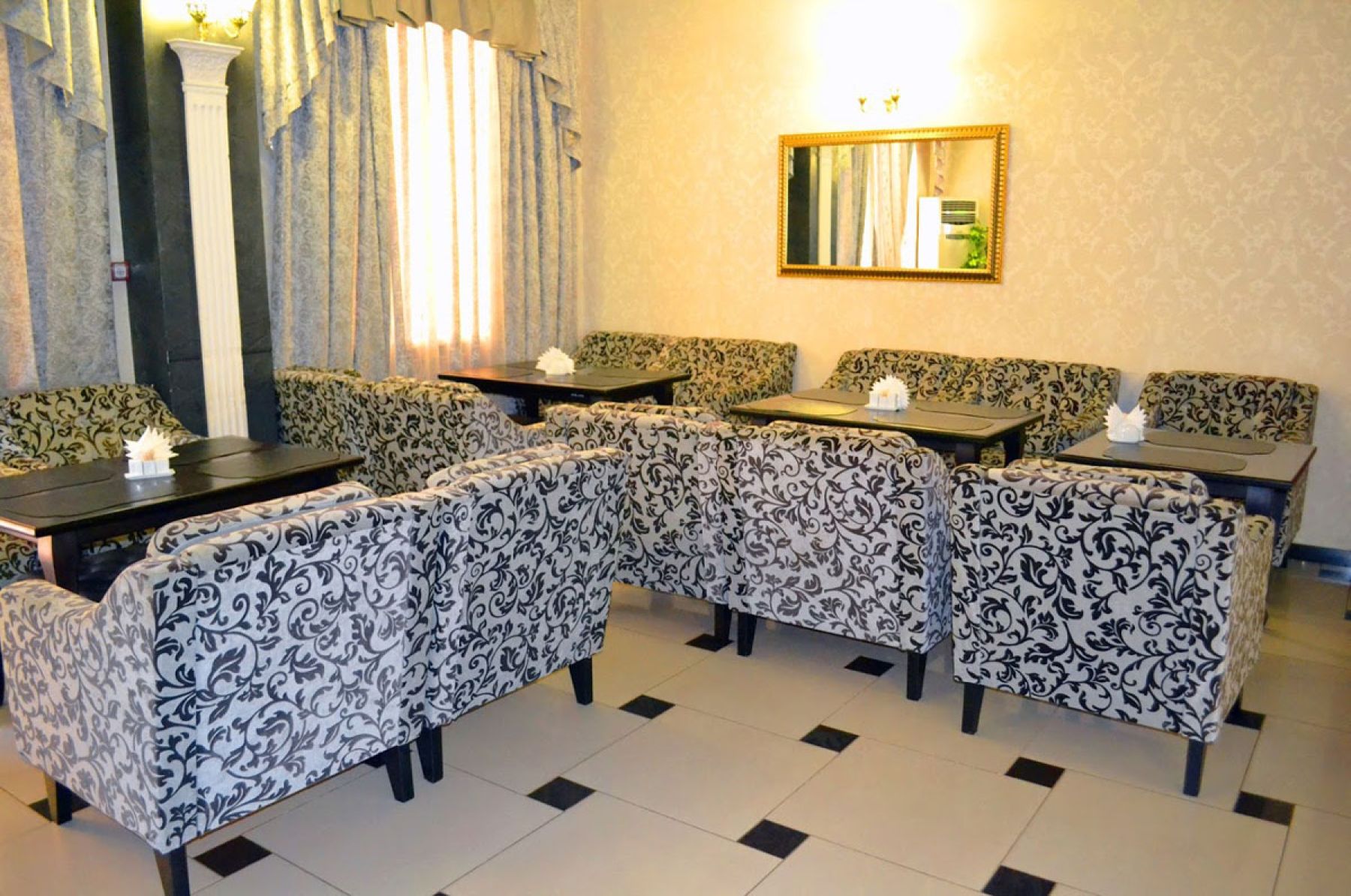 Ресторан, банкетный зал «Аренда банкетного зала в гостинице «Frant Hotel», Волгоград» – фото №3