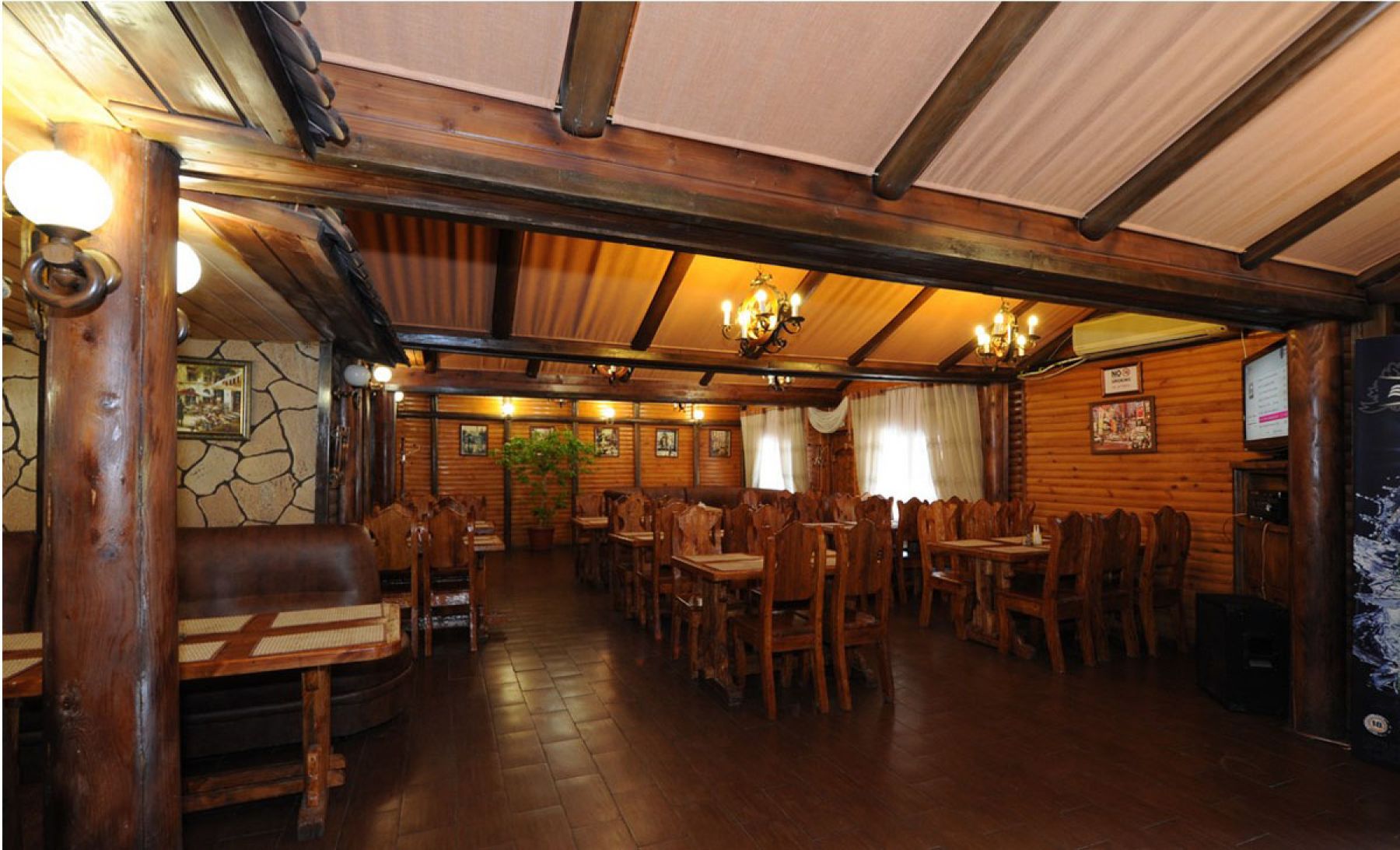 Ресторан, банкетный зал «Аренда зала в кафе «Вдали от жен», Волгоград» – фото №4