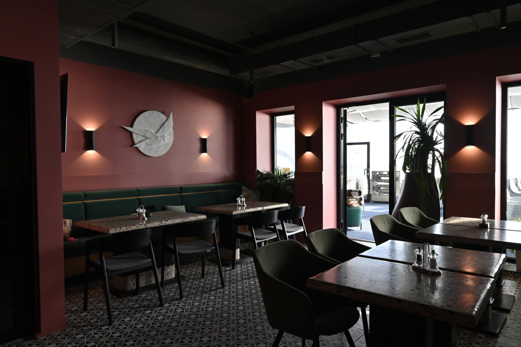 Ресторан, банкетный зал «Аренда зала в ресторане «Чайка», Волгоград» – фото №3