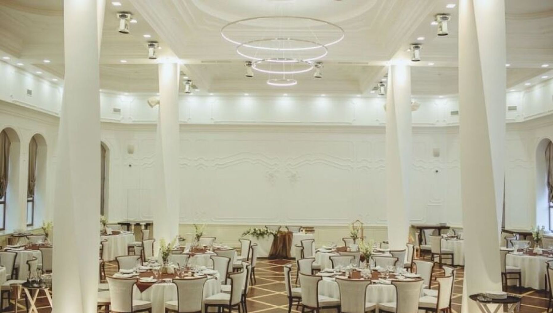 Ресторан, банкетный зал «Аренда банкетного зала «White Hall», Уфа» – фото №3