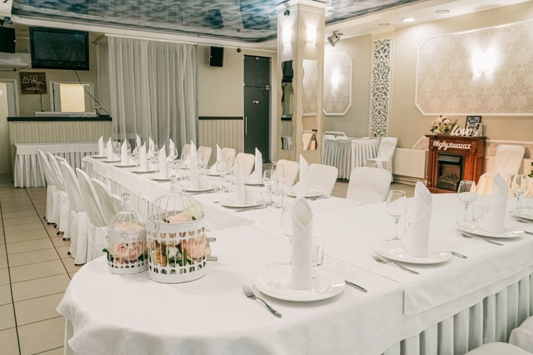 Ресторан, банкетный зал «Аренда банкетного зала "В двух шагах" в Санкт - Петербурге» – фото №2