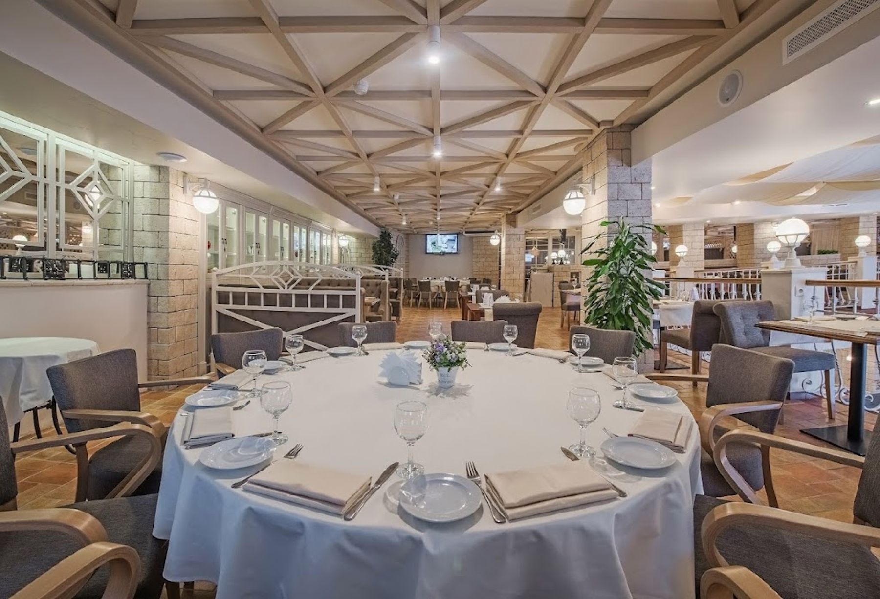 Ресторан, банкетный зал «Аренда ресторана и банкетного зала "Бульвар" в Санкт - Петербурге» – фото №2