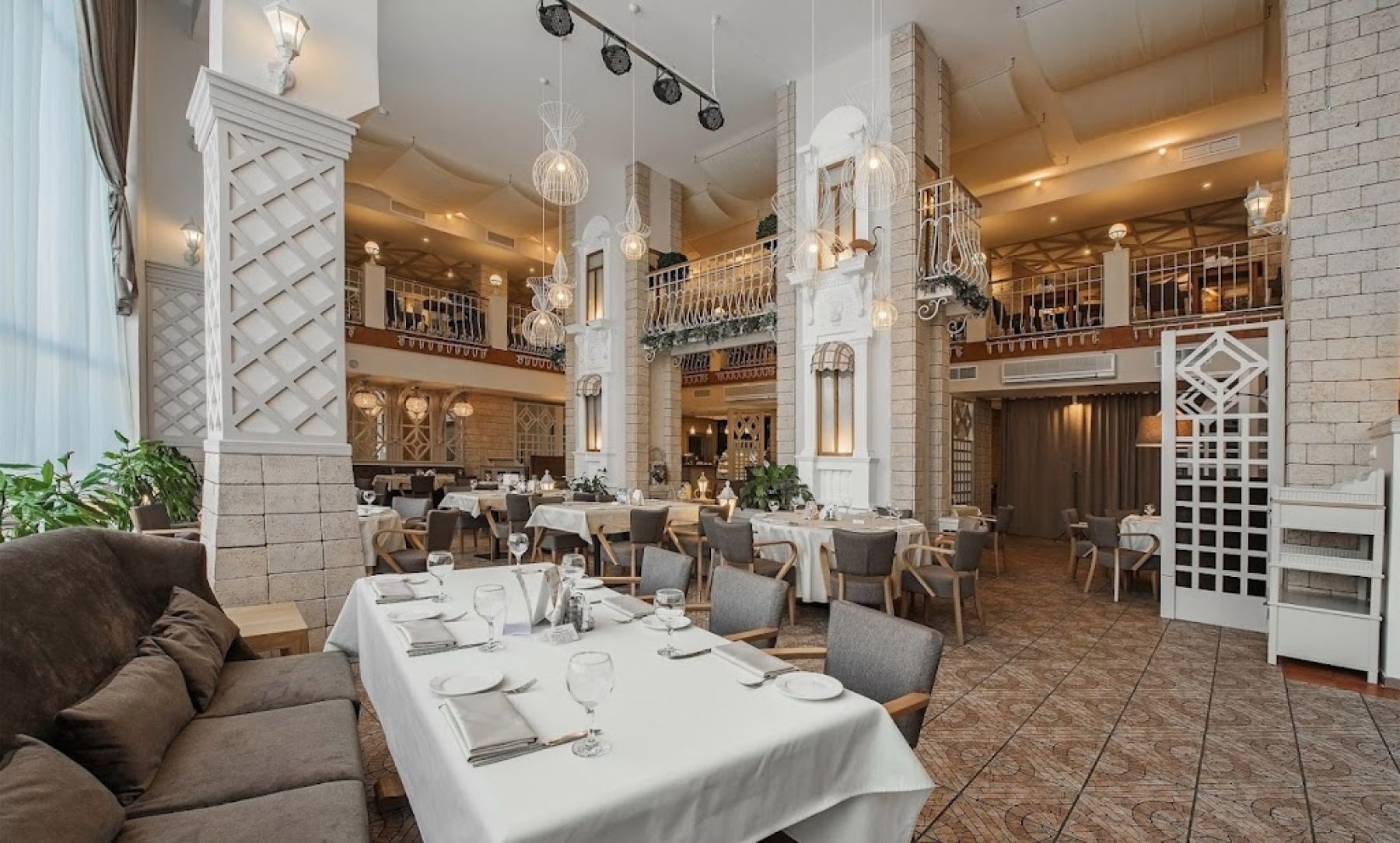 Ресторан, банкетный зал «Аренда ресторана и банкетного зала "Бульвар" в Санкт - Петербурге» – фото №3