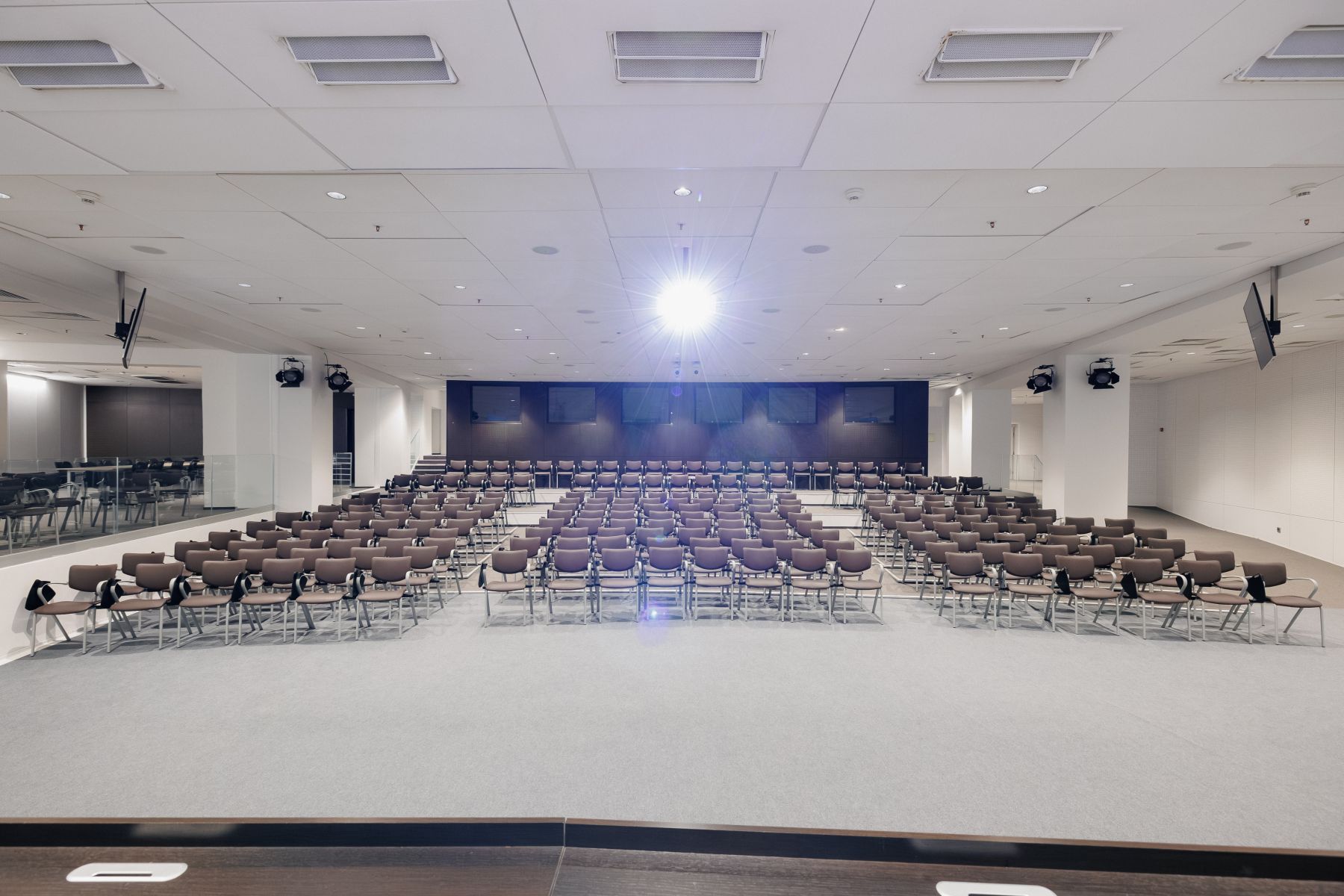 Конференц-зал «Конференц-зал рядом с метро Воробьёвы горы» – фото №3