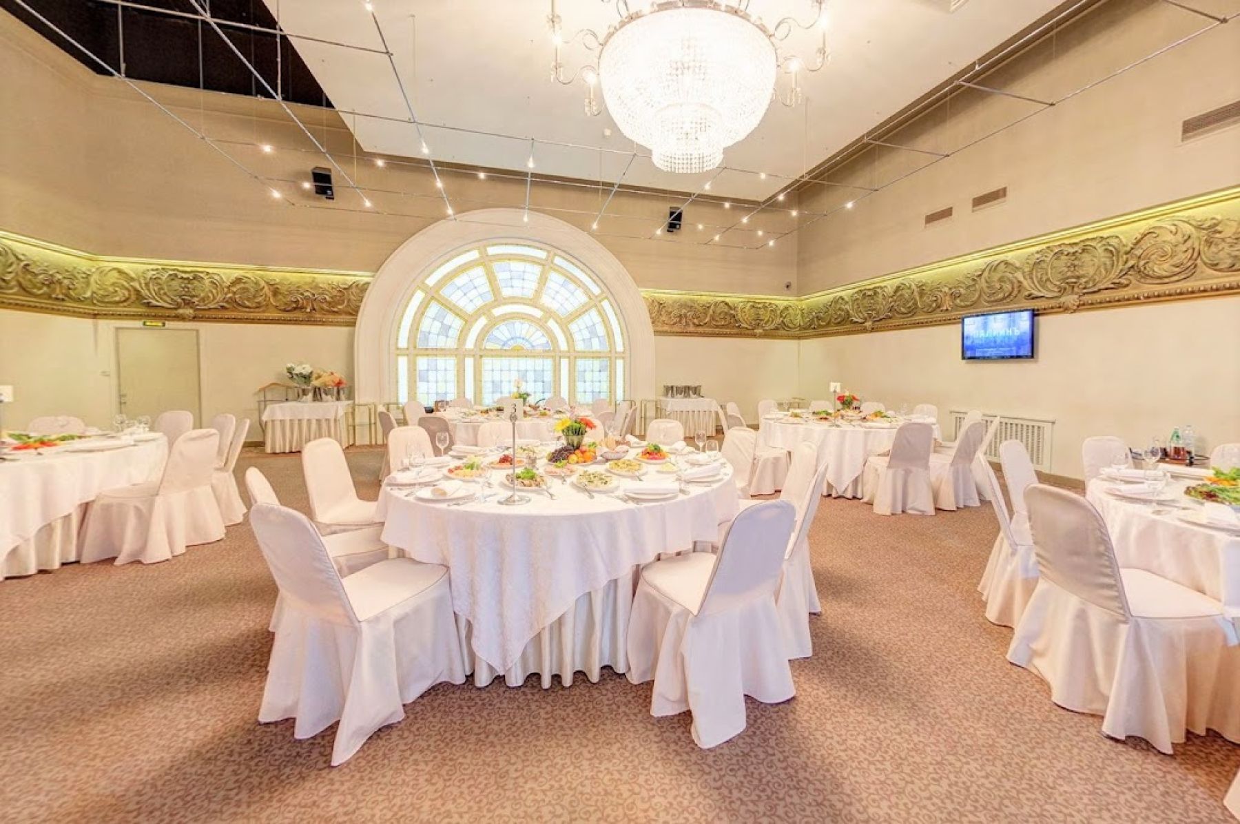 Ресторан, банкетный зал «Аренда банкетного зала «Палкинъ» в Санкт-Петербурге» – фото №2