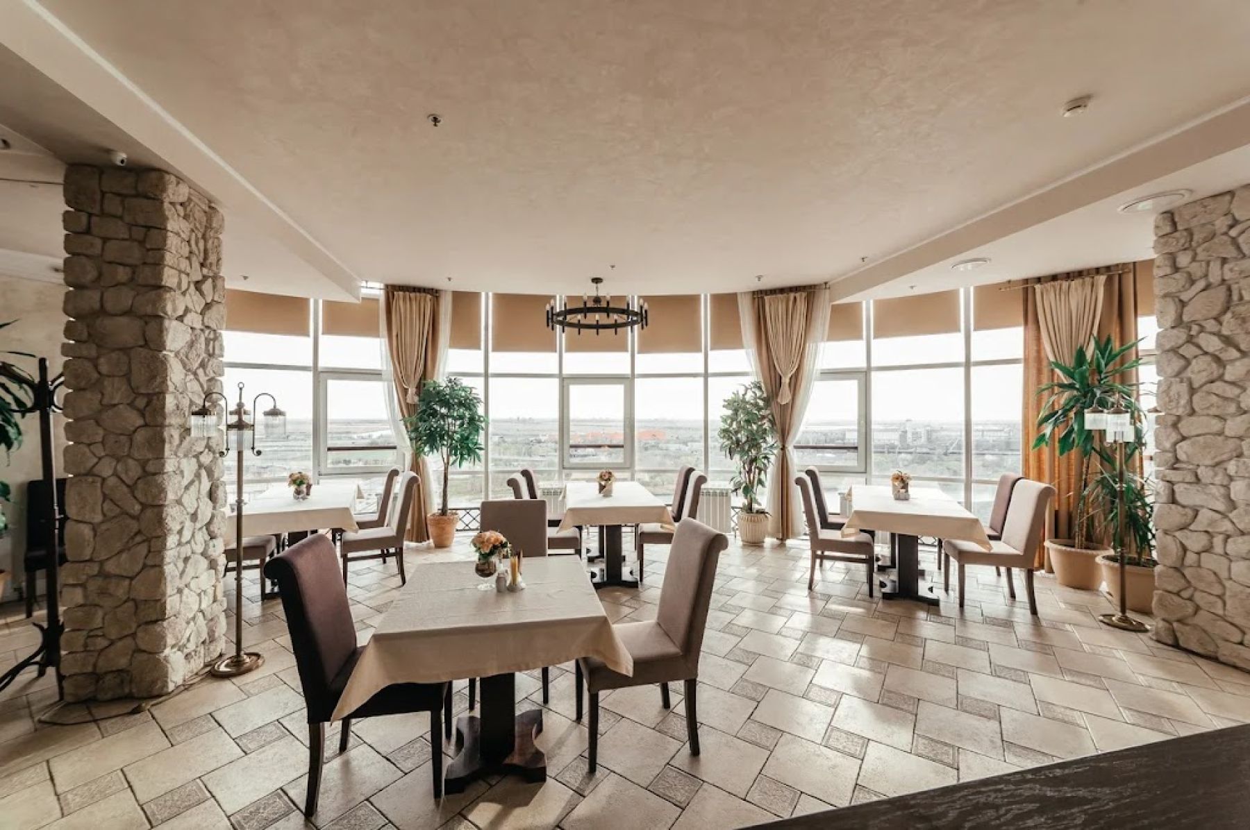 Ресторан, банкетный зал «Аренда ресторана «Дон Кихот» в Ростове-на-Дону» – фото №3