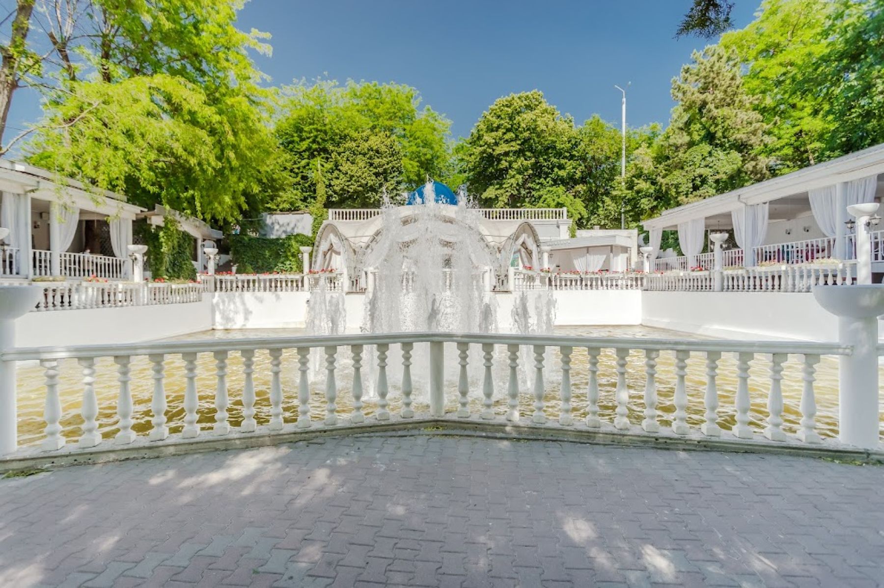 Ресторан, банкетный зал «Аренда ресторана «Иверия Парк» в Ростове-на-Дону» – фото №5