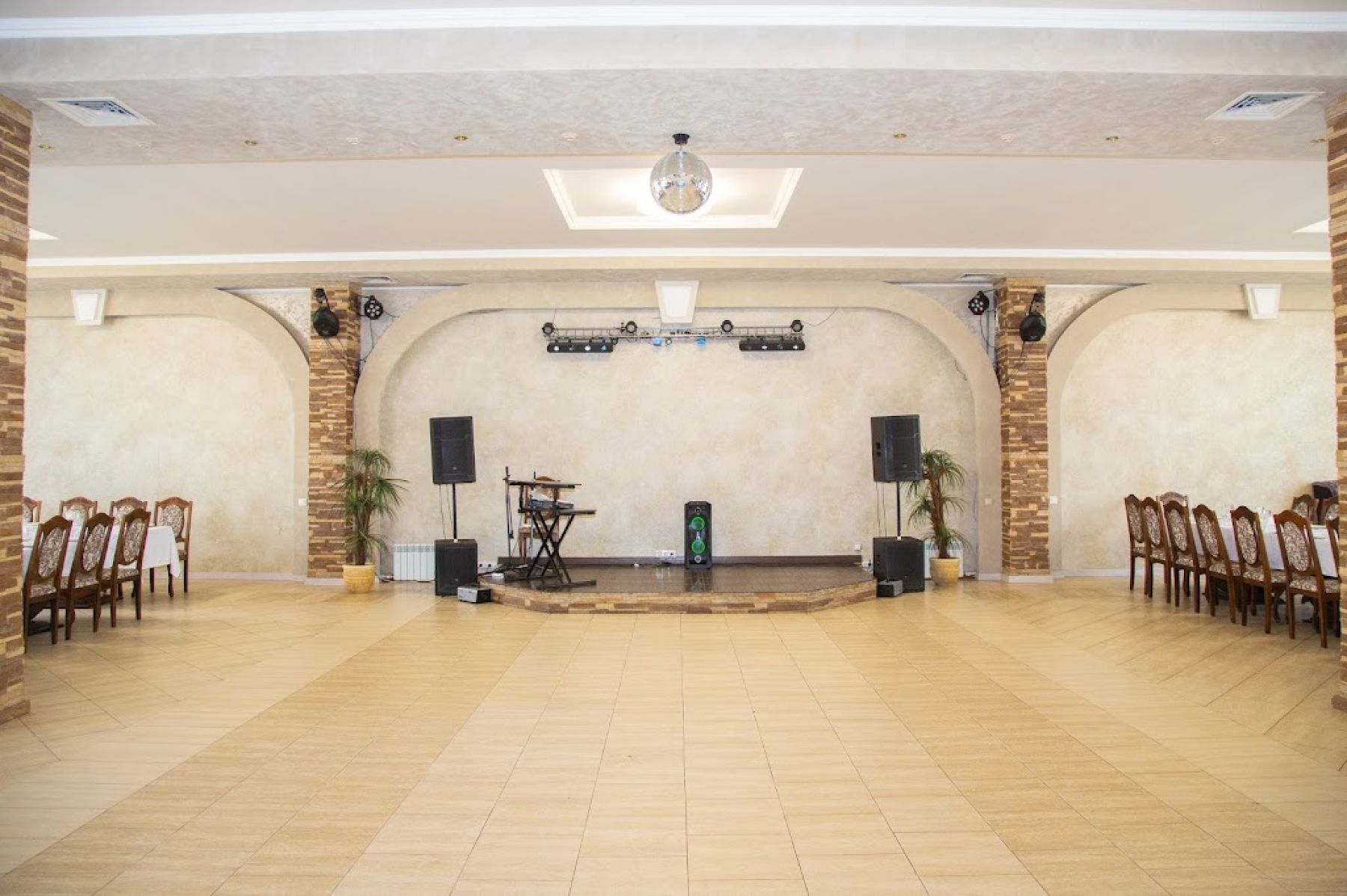 Ресторан, банкетный зал «Аренда ресторана «Шелковый путь» в Воронеже» – фото №4