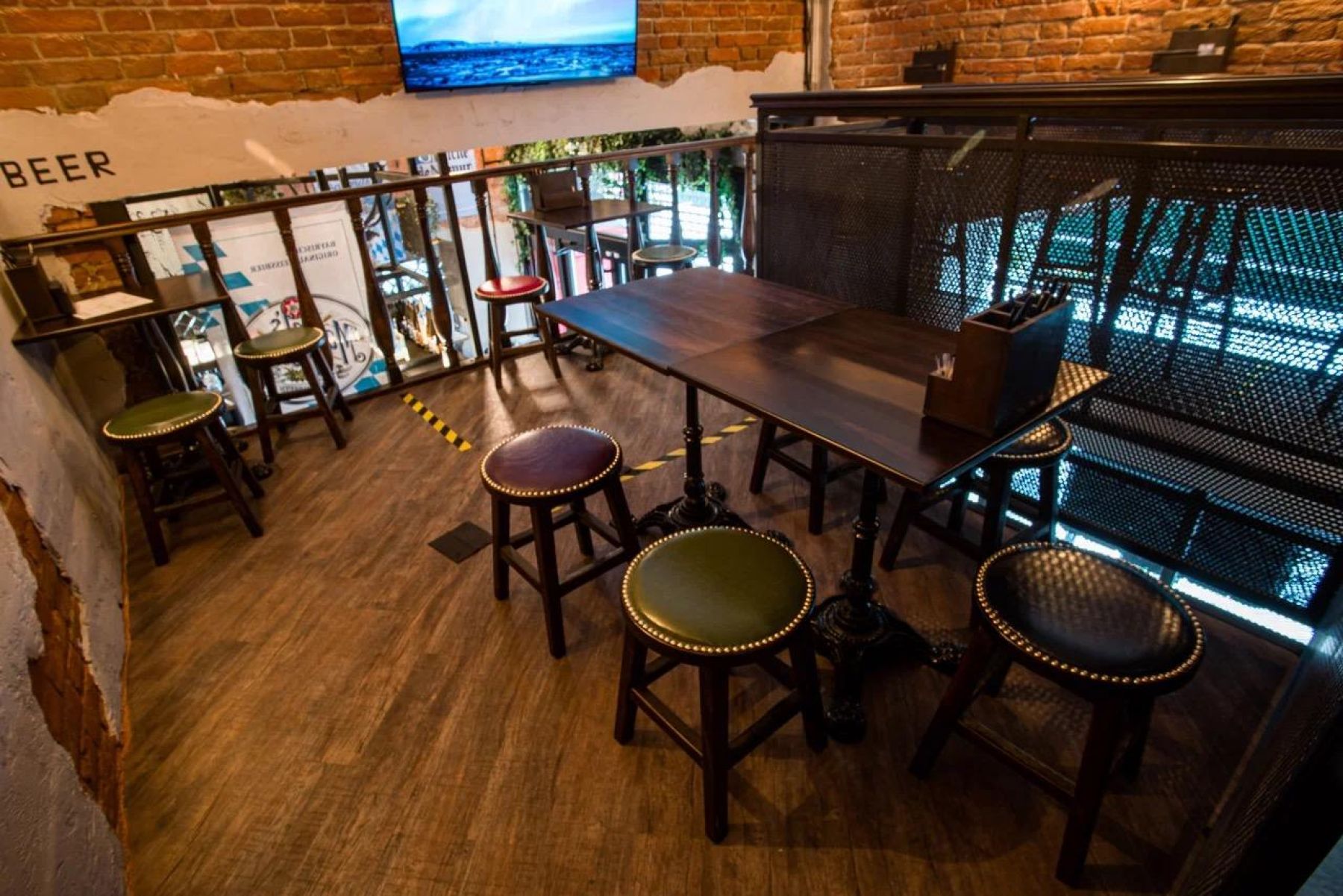 Ресторан, банкетный зал «Аренда рестоана "Паб Мира" в Краснодаре» – фото №3