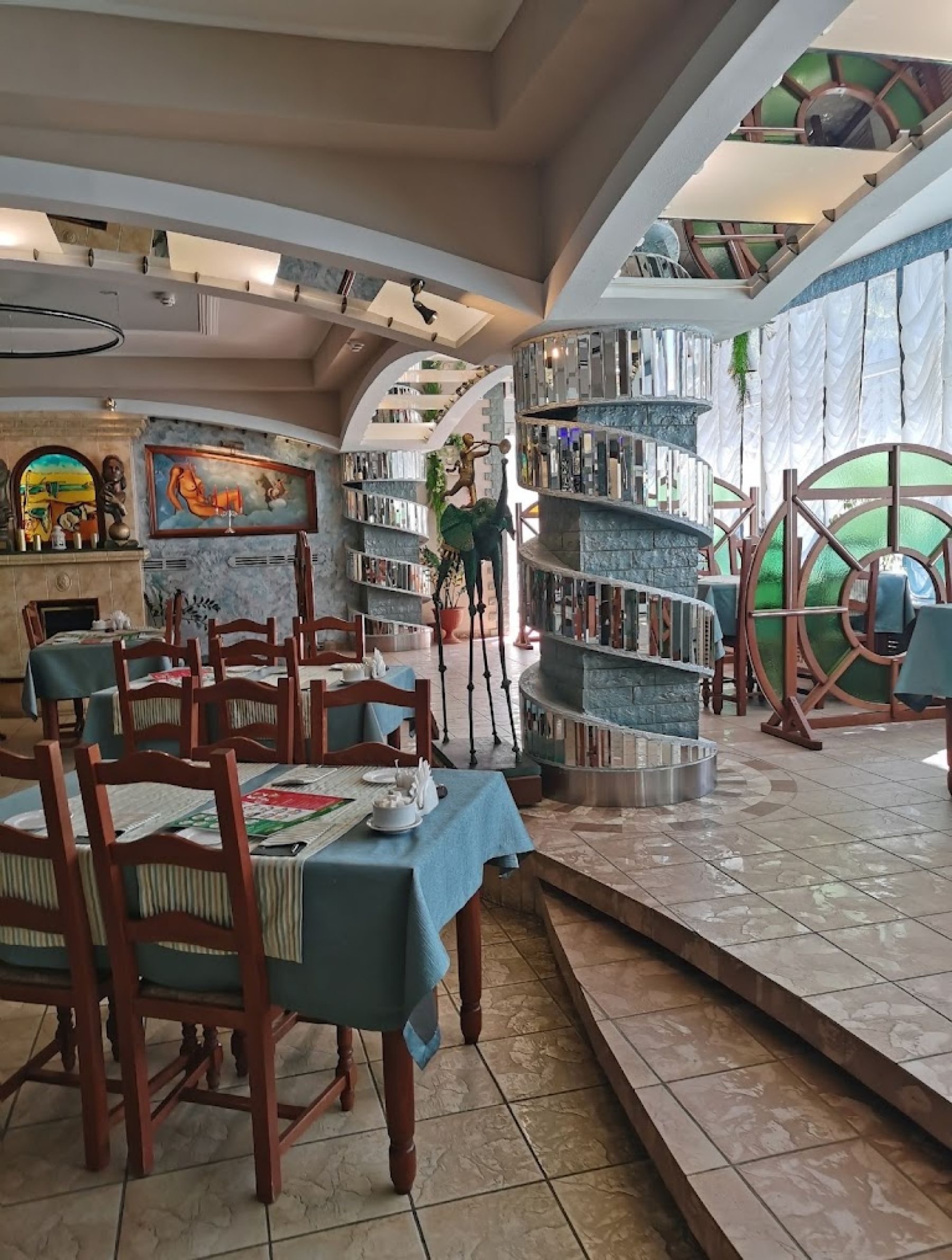 Ресторан, банкетный зал «Аренда ресторана "Дали" в Омске» – фото №3