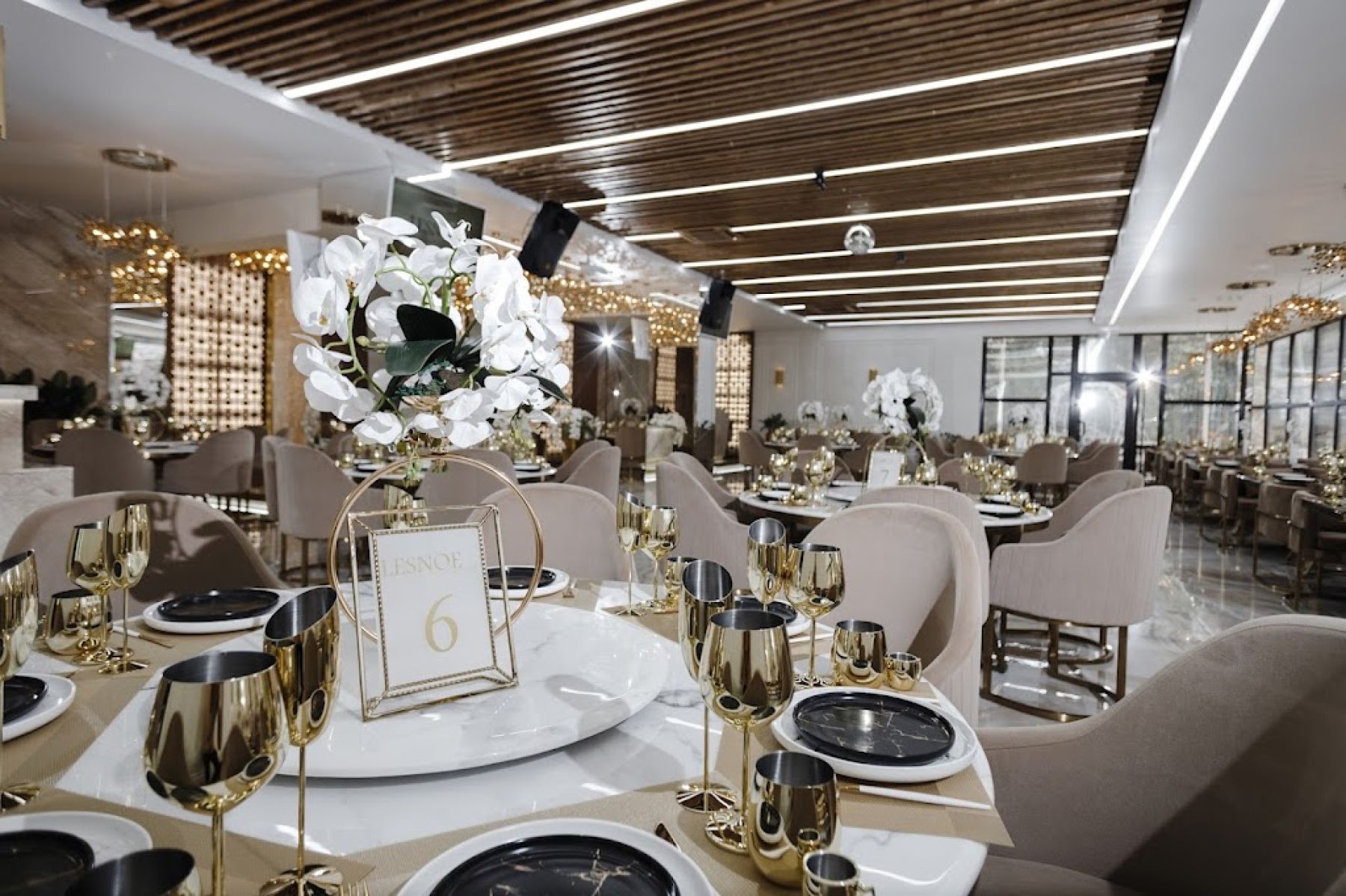 Ресторан, банкетный зал «Аренда "Банкет-холл LESNOE" в Омске» – фото №2