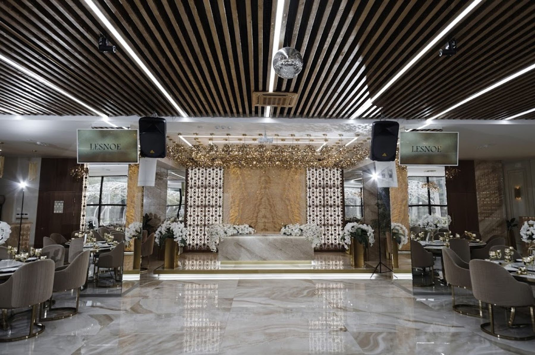 Ресторан, банкетный зал «Аренда "Банкет-холл LESNOE" в Омске» – фото №3