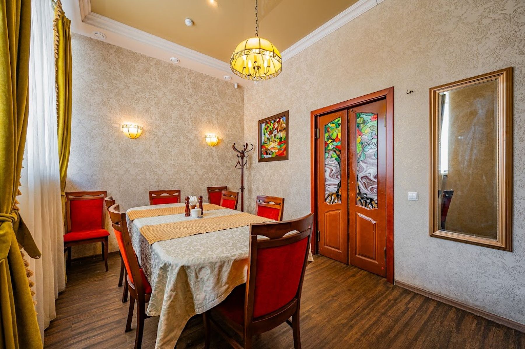 Ресторан, банкетный зал «Аренда ресторана "Хинкали" в Екатеринбурге» – фото №2