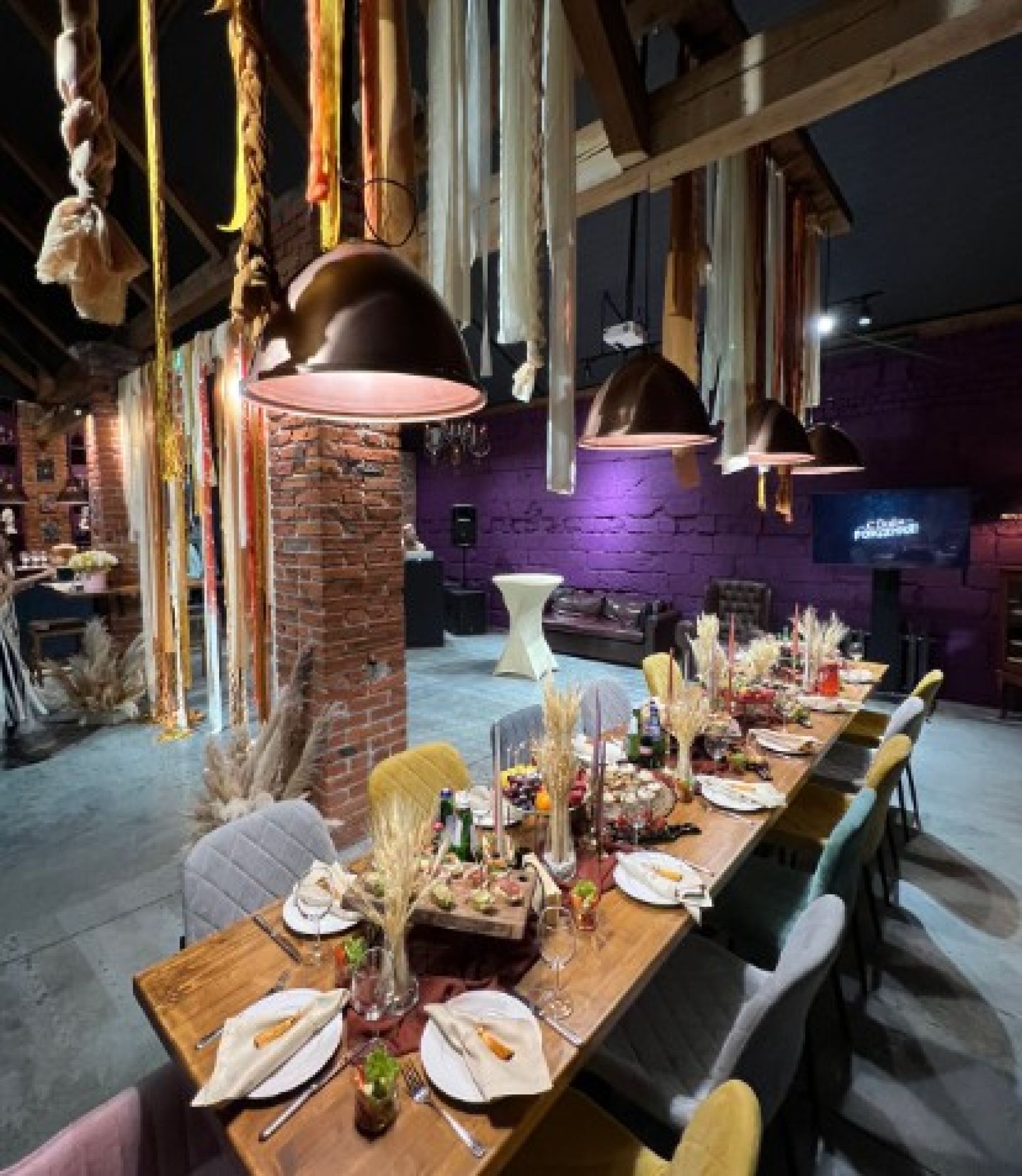 Ресторан, банкетный зал «Аренда ресторана Avrora rooms в Краснодаре» – фото №2