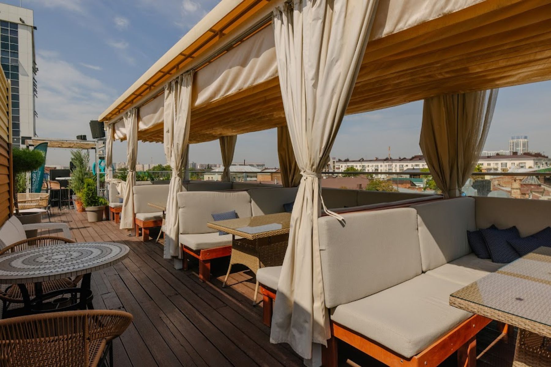 Ресторан, банкетный зал «Аренда ресторана "Небесный сад" в Краснодаре» – фото №4