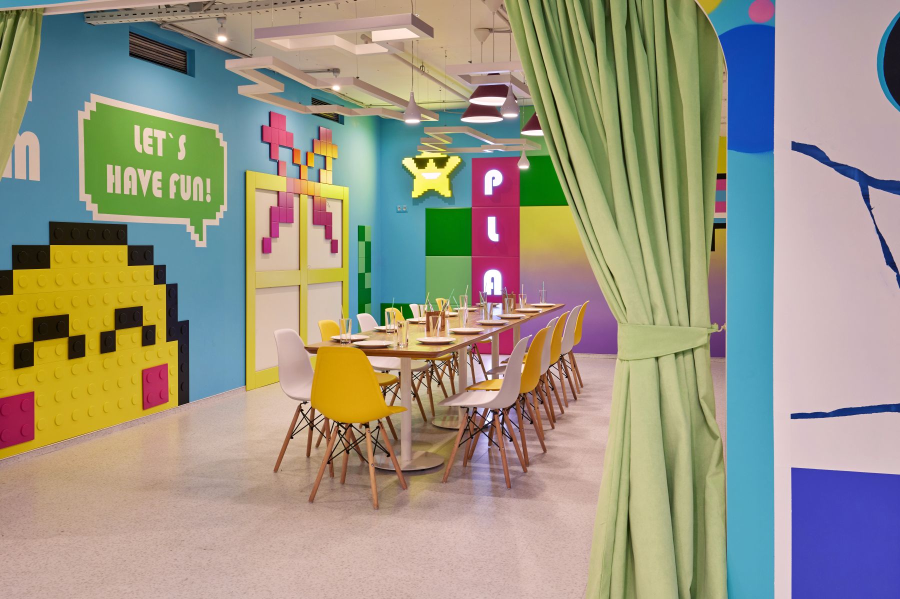 Ресторан, банкетный зал «Парк развлечений TeikaBoom с рестораном и банкетными залами в ТРЦ VEGAS на Каширском шоссе» – фото №4