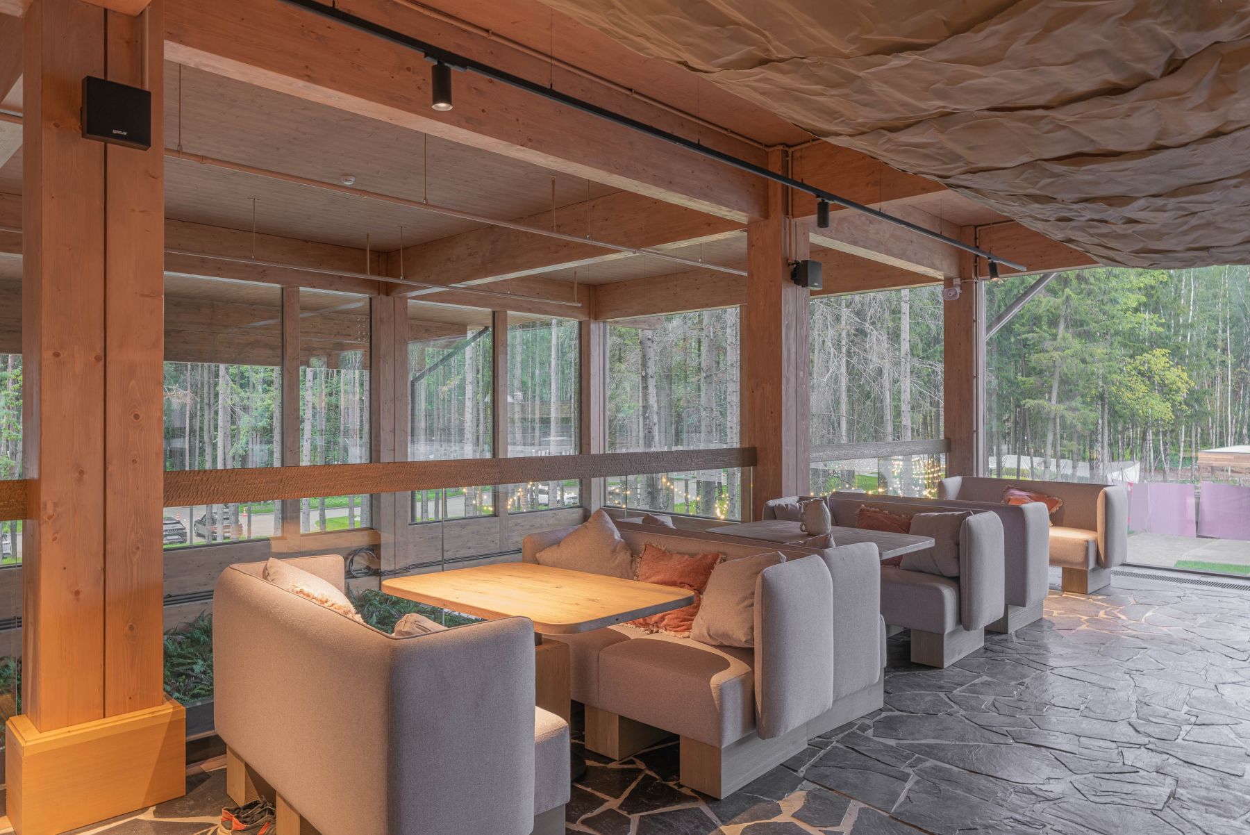 Ресторан, банкетный зал «Бор» – фото №2