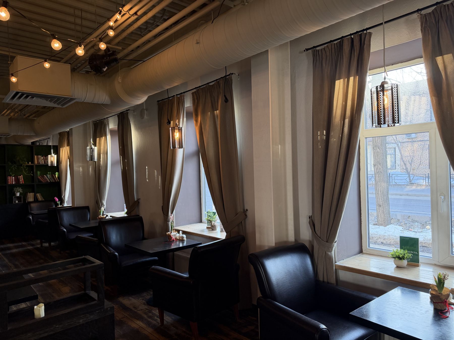 Ресторан, банкетный зал «Гастробар Повод Есть» – фото №3