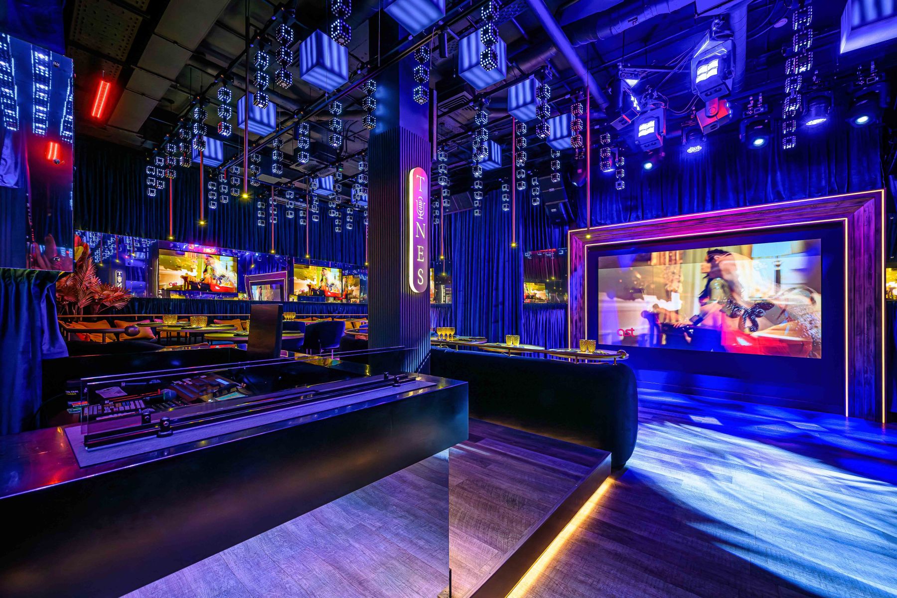 Ресторан, банкетный зал «Tunes Lounge» – фото №5